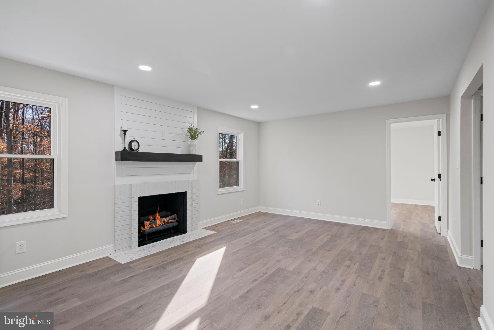 OAK HILL EST SUB - Residential