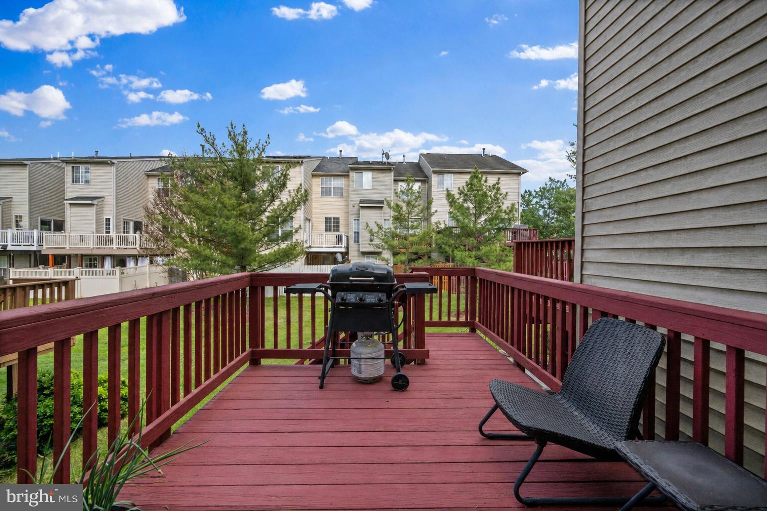 SEVEN OAKS - Residential