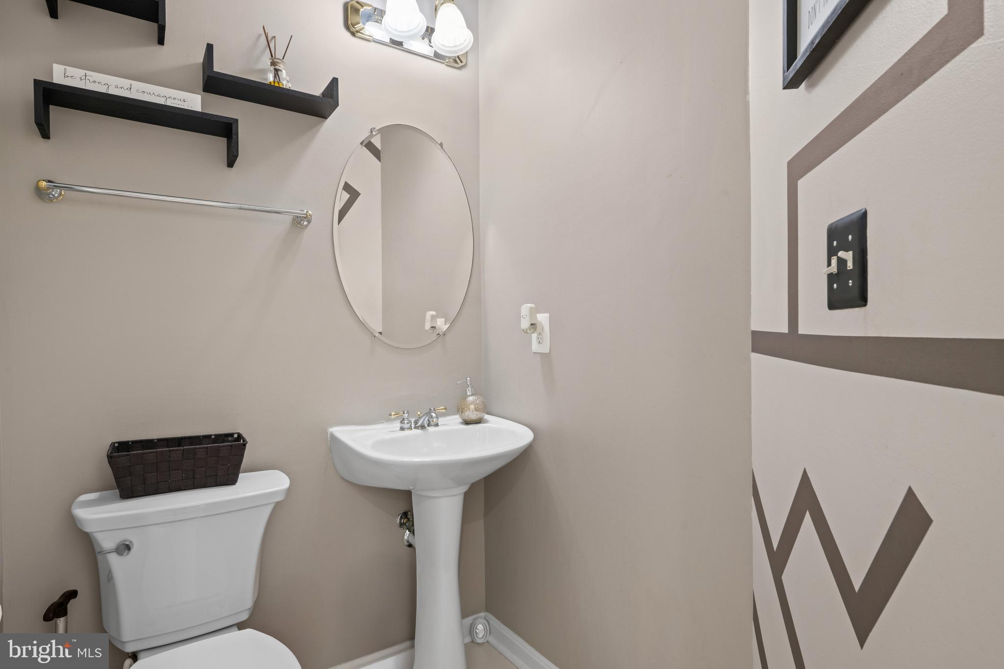 SEVEN OAKS - Residential