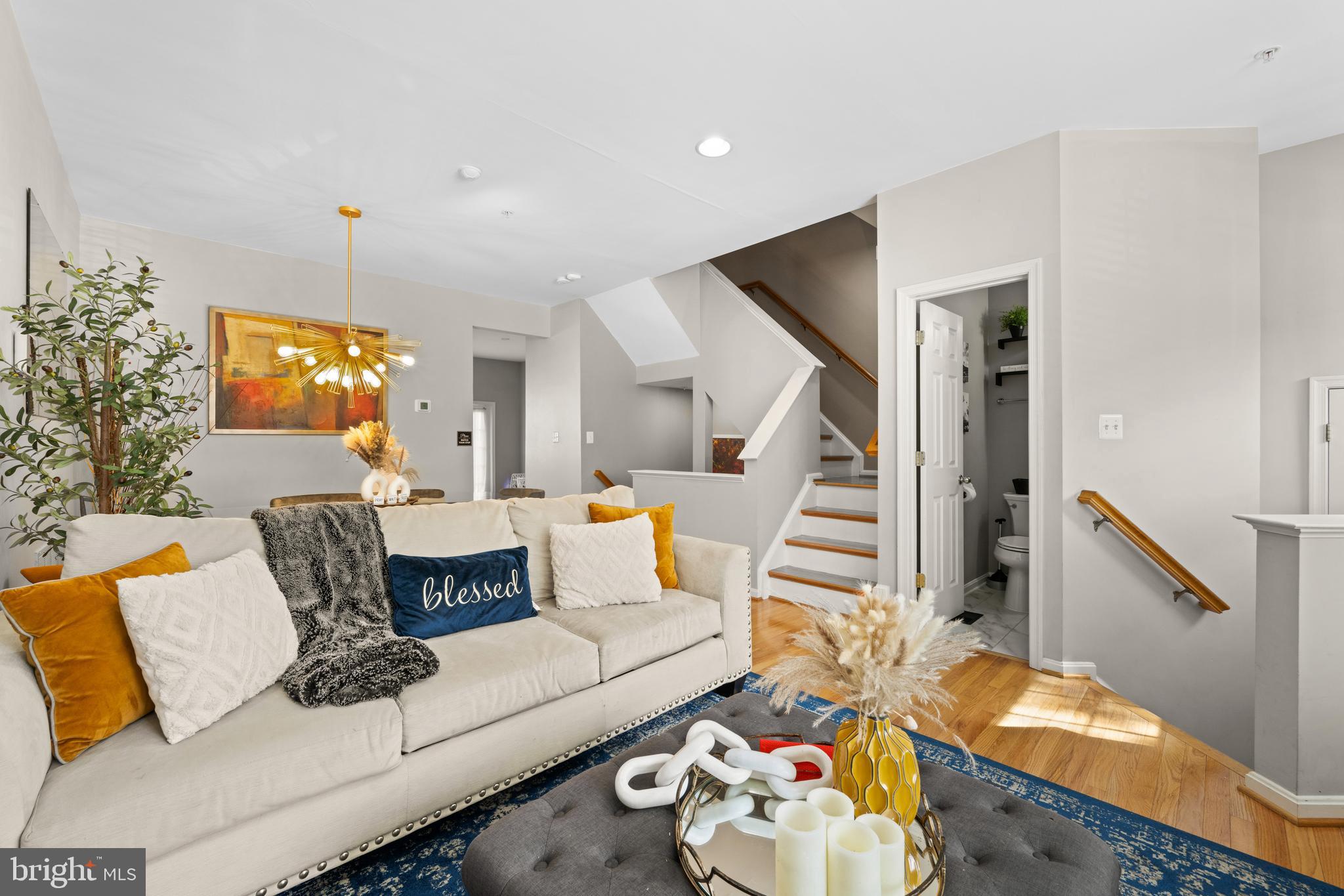 1607 BENOLI COURT