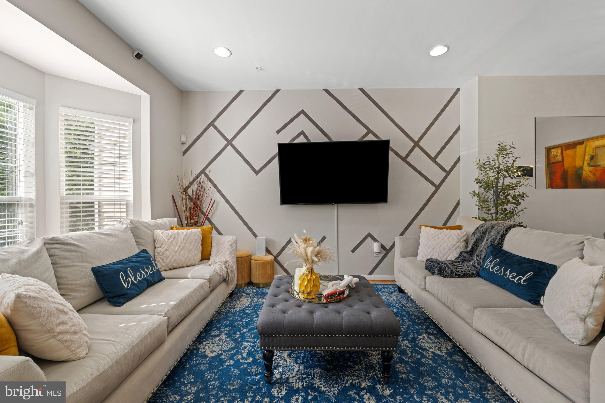 1607 BENOLI COURT