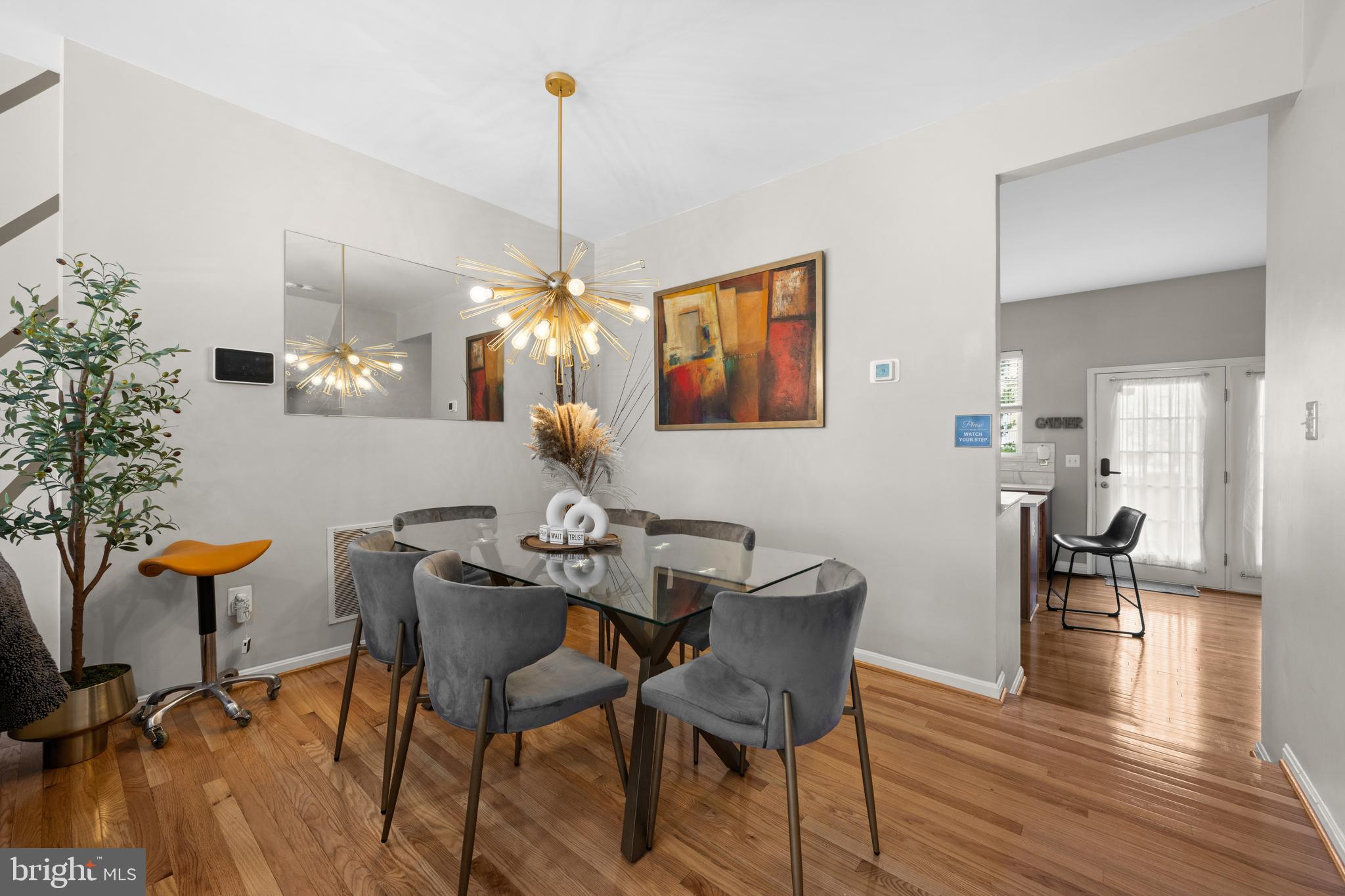 SEVEN OAKS - Residential