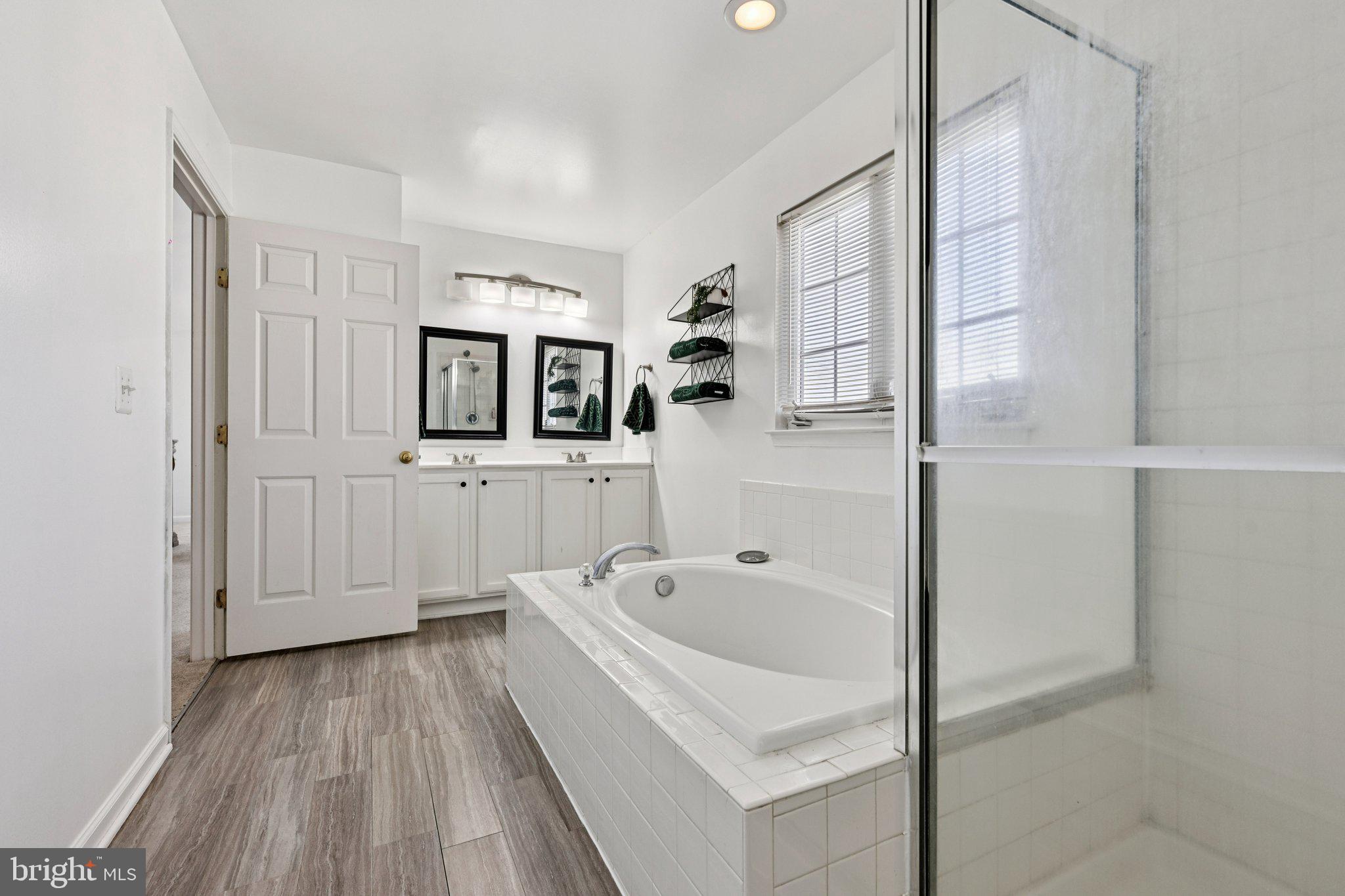 RIVERTON - Residential