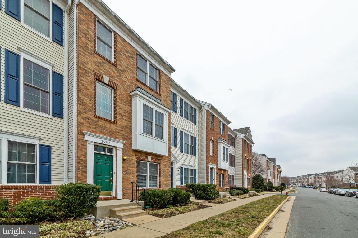 AMBERLEA AT SOUTH RIDING - Residential