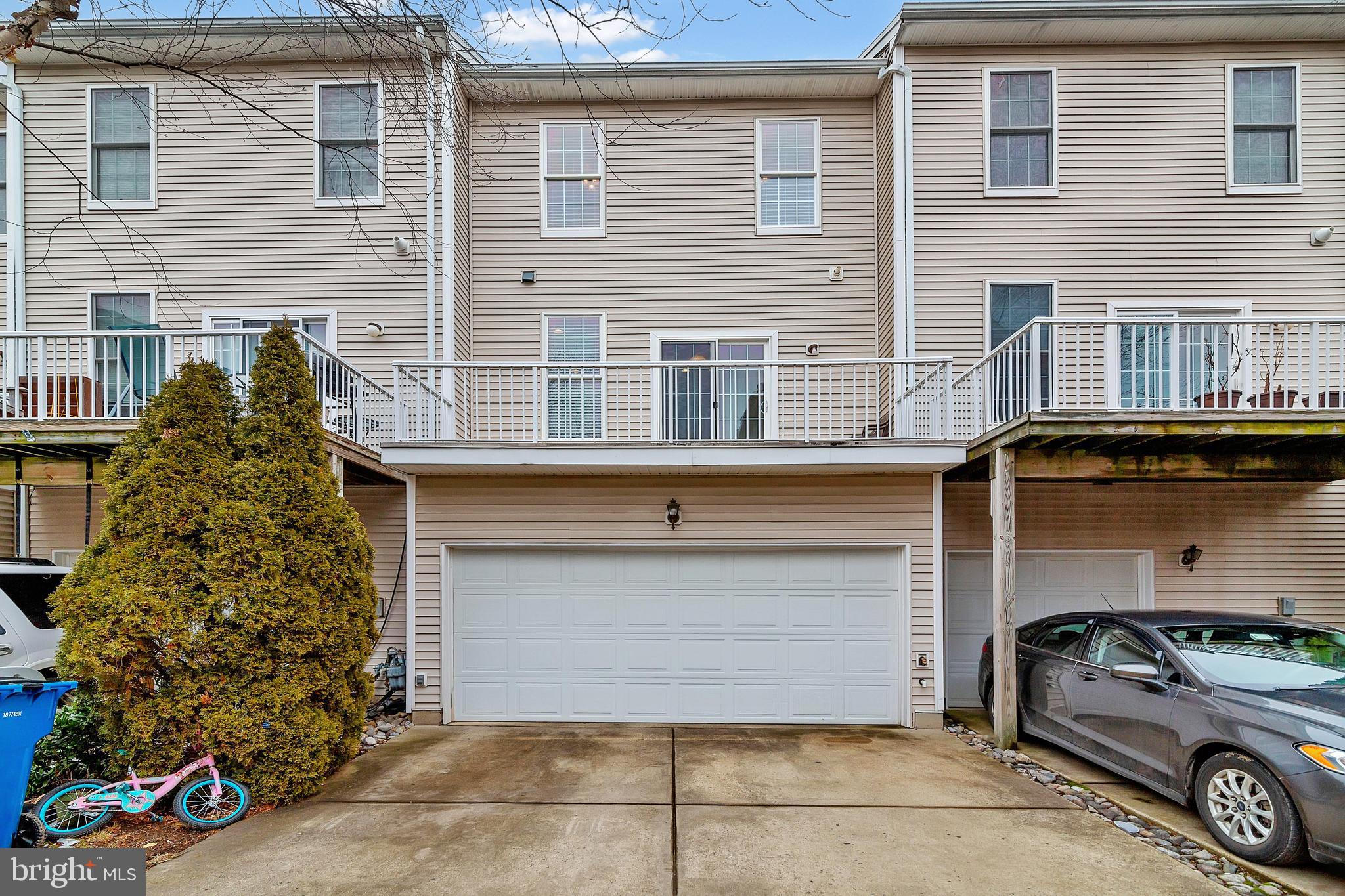 AMBERLEA AT SOUTH RIDING - Residential