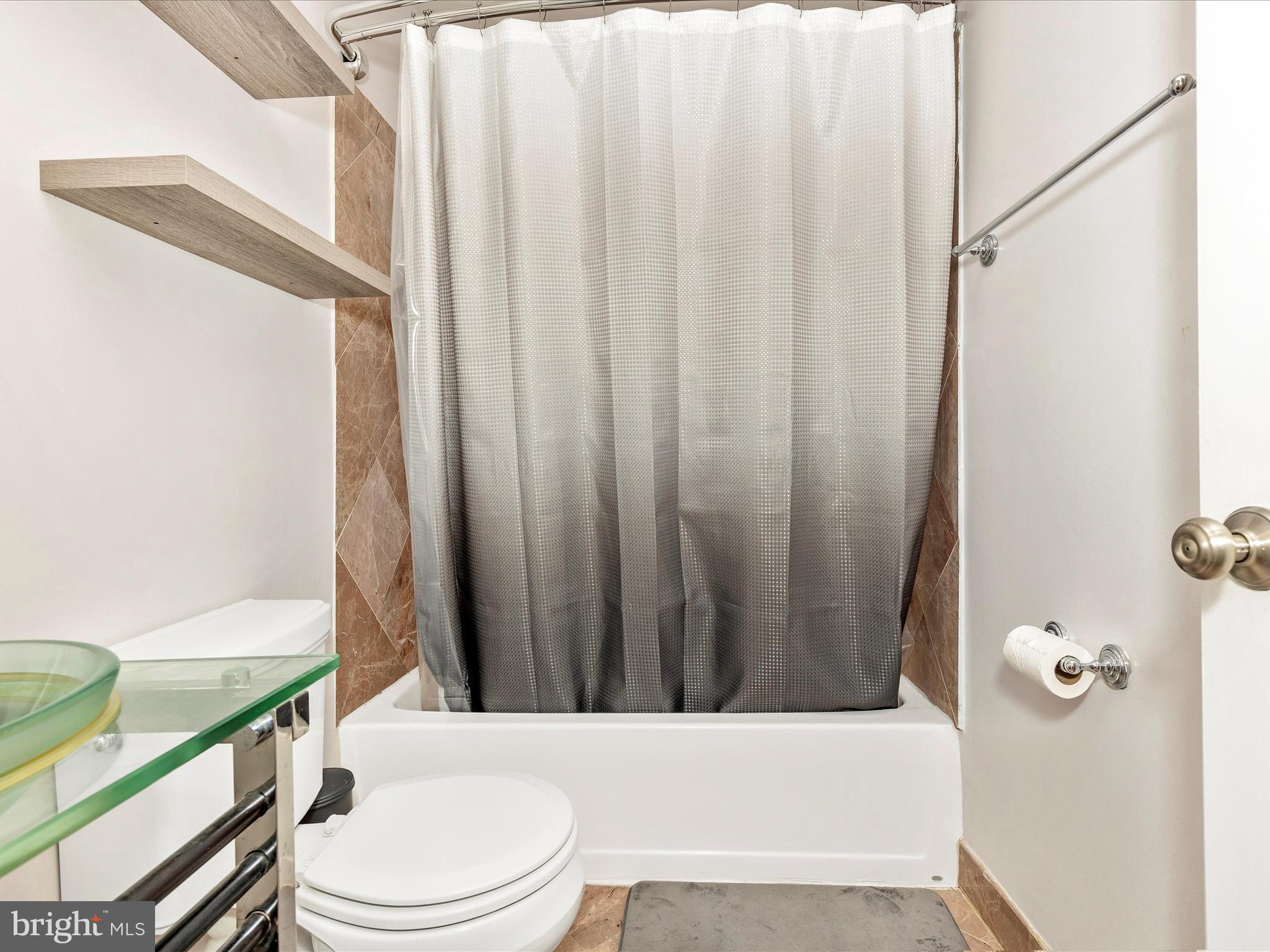 HISTORIC FREDERICK CITY - Residential Lease