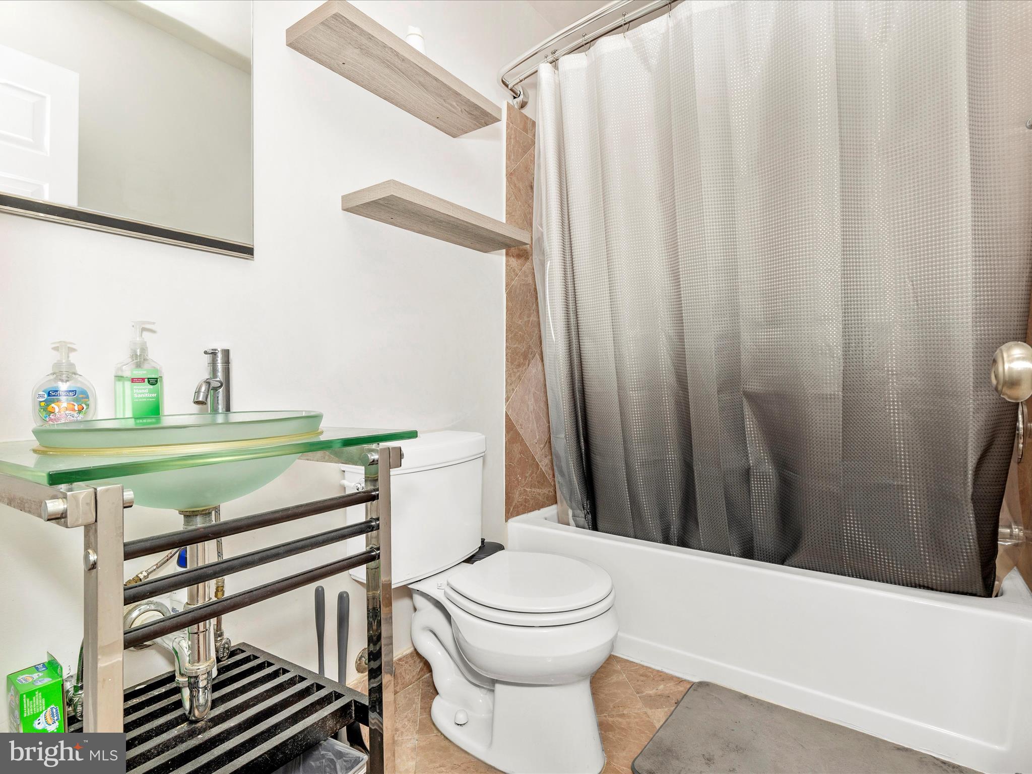 HISTORIC FREDERICK CITY - Residential Lease