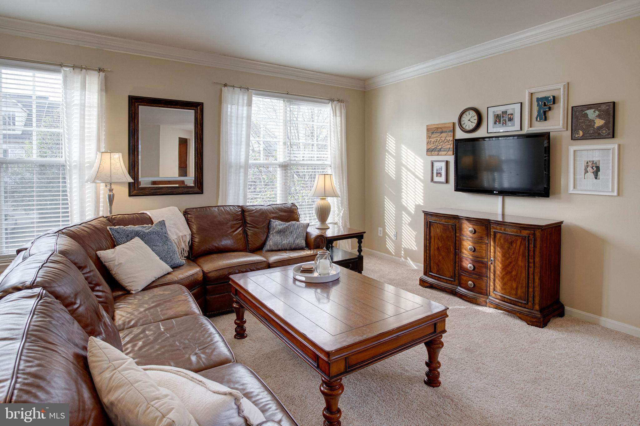 PEMBROOKE - Residential