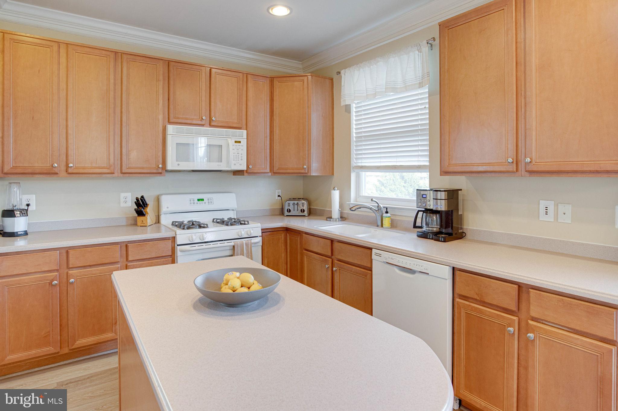 PEMBROOKE - Residential