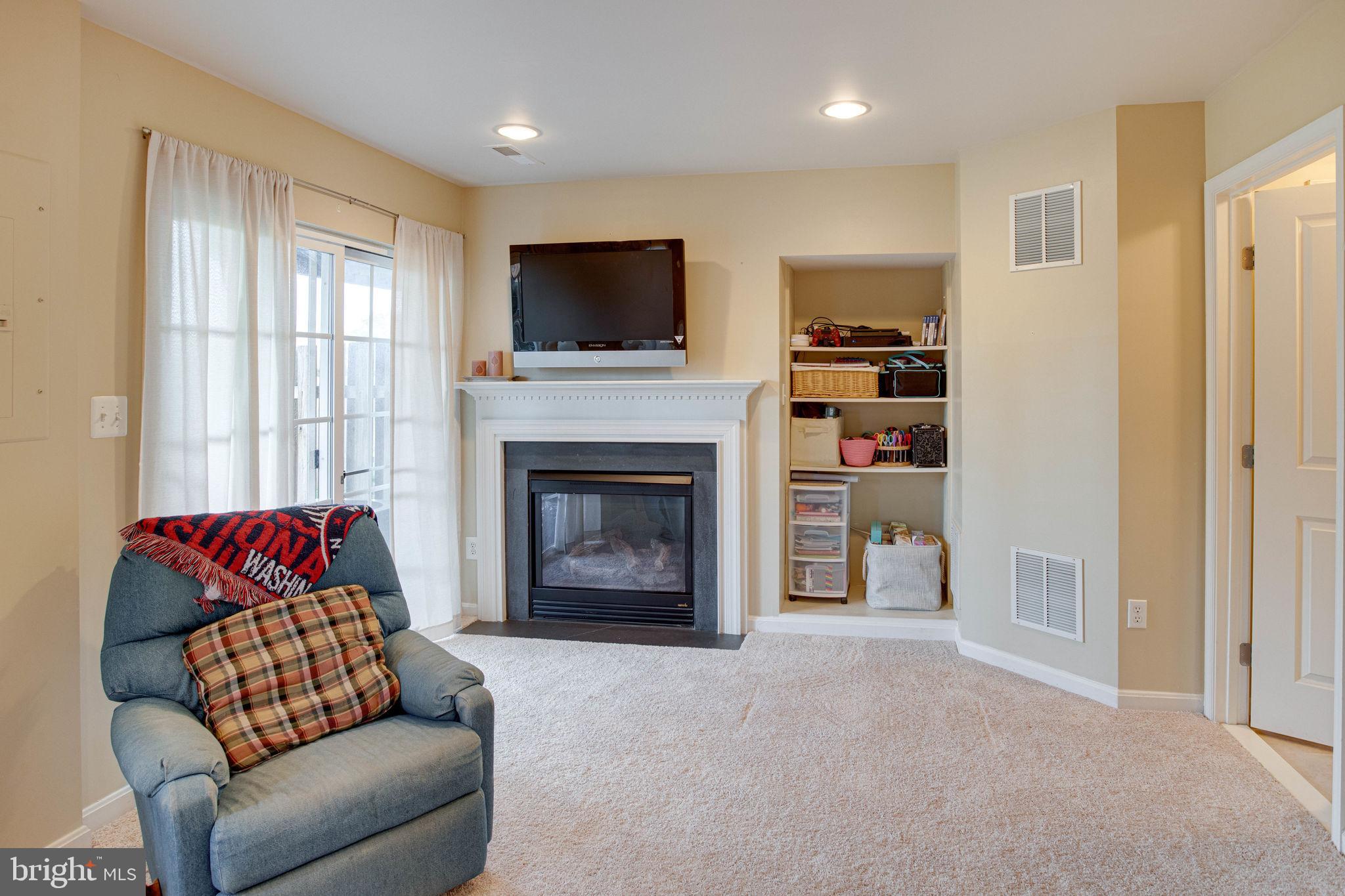 PEMBROOKE - Residential