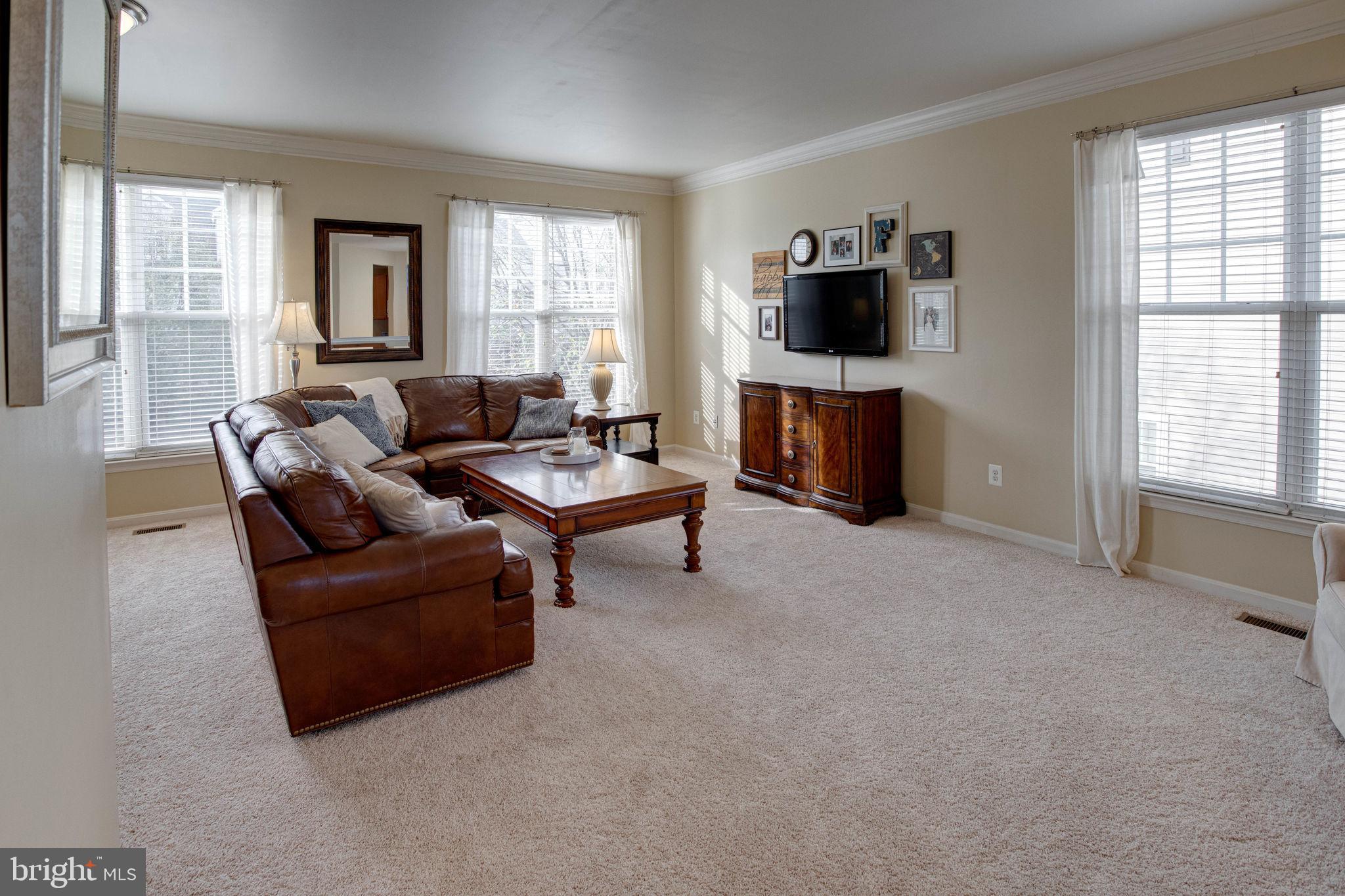 PEMBROOKE - Residential