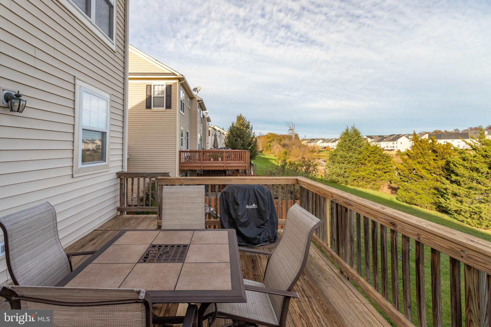 PEMBROOKE - Residential