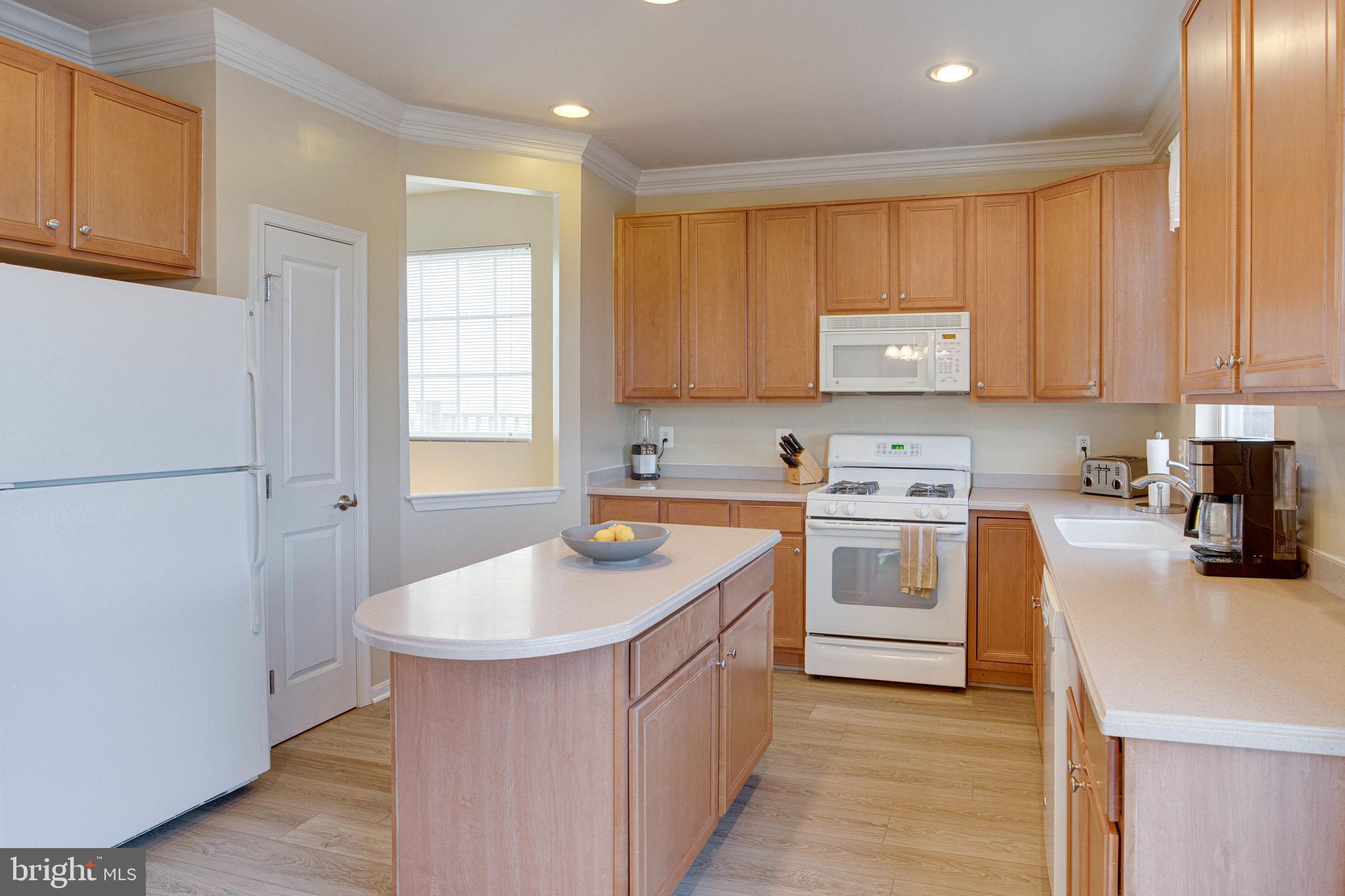 PEMBROOKE - Residential