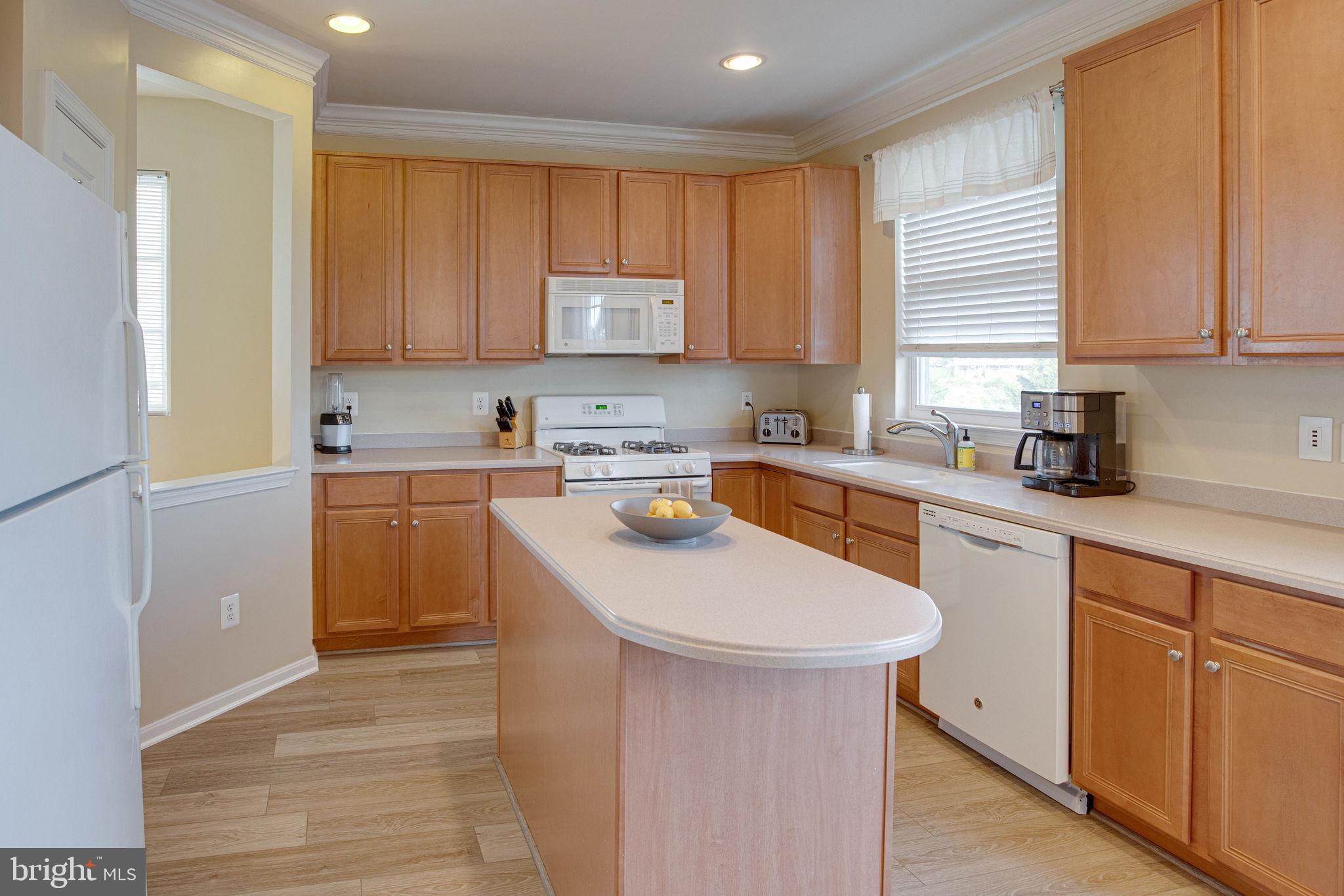 PEMBROOKE - Residential