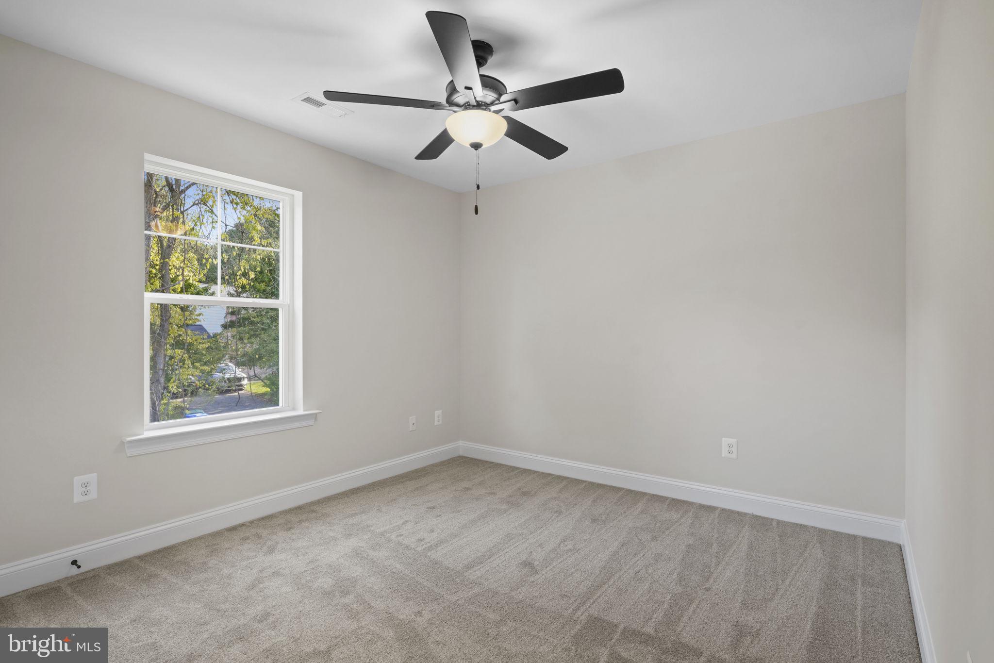 CLIFFTON ON THE POTOMAC - Residential