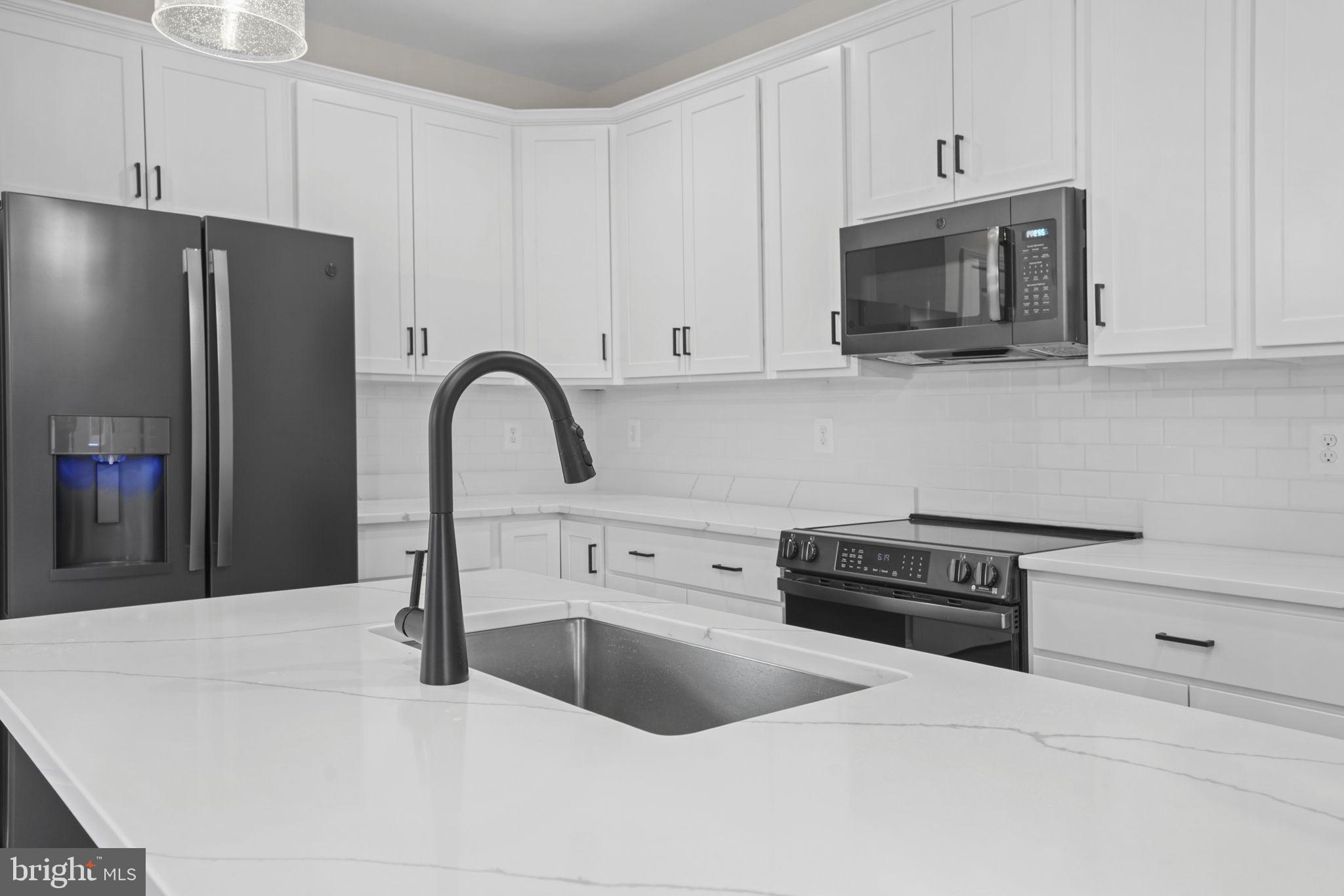 CLIFFTON ON THE POTOMAC - Residential