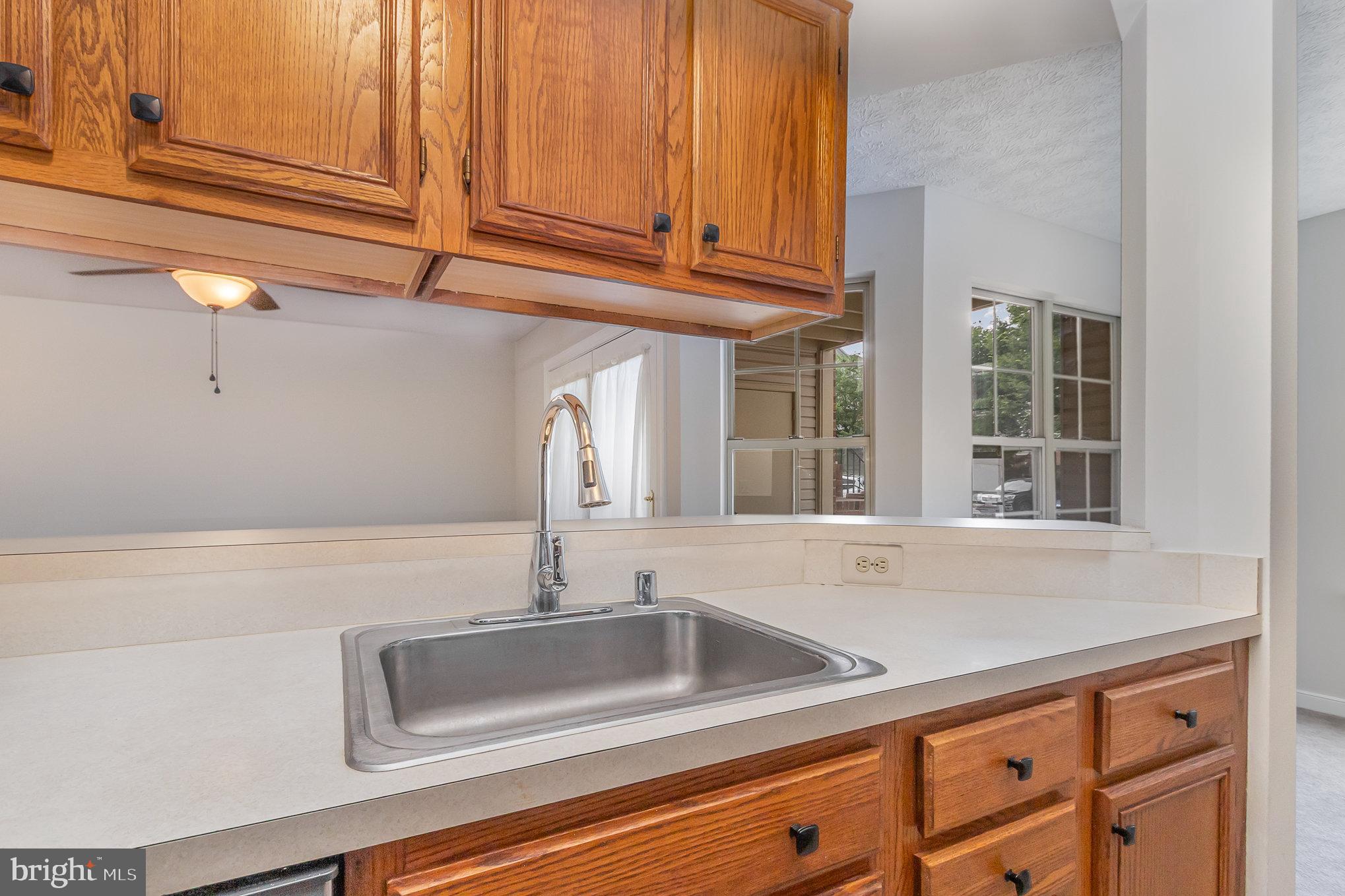 THE COURTYARDS AT POND - Residential