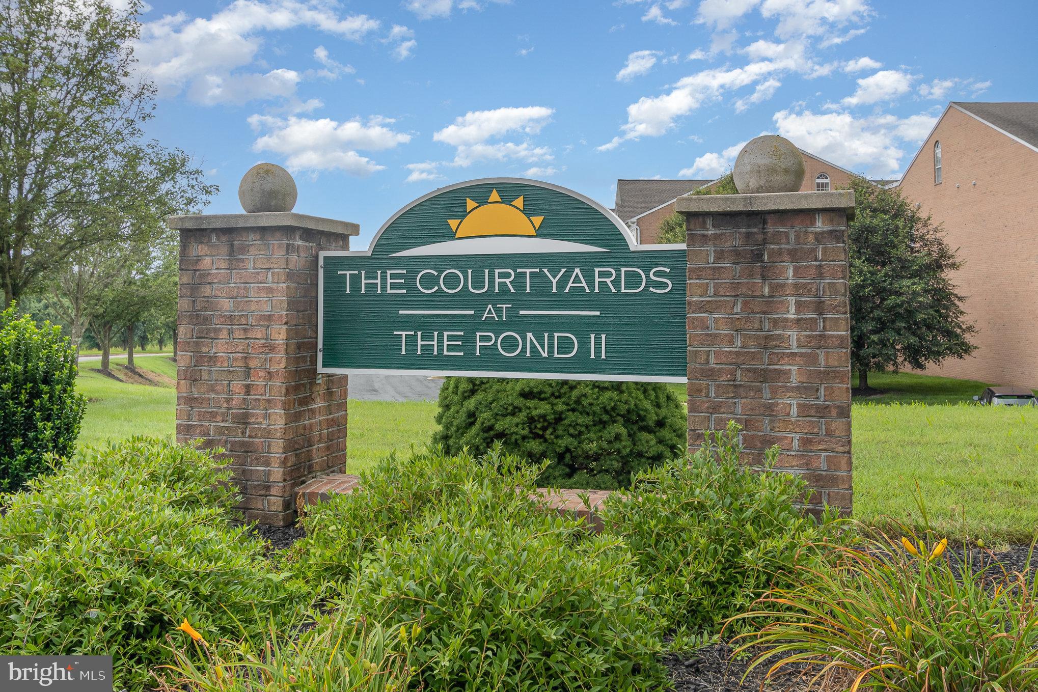 THE COURTYARDS AT POND - Residential