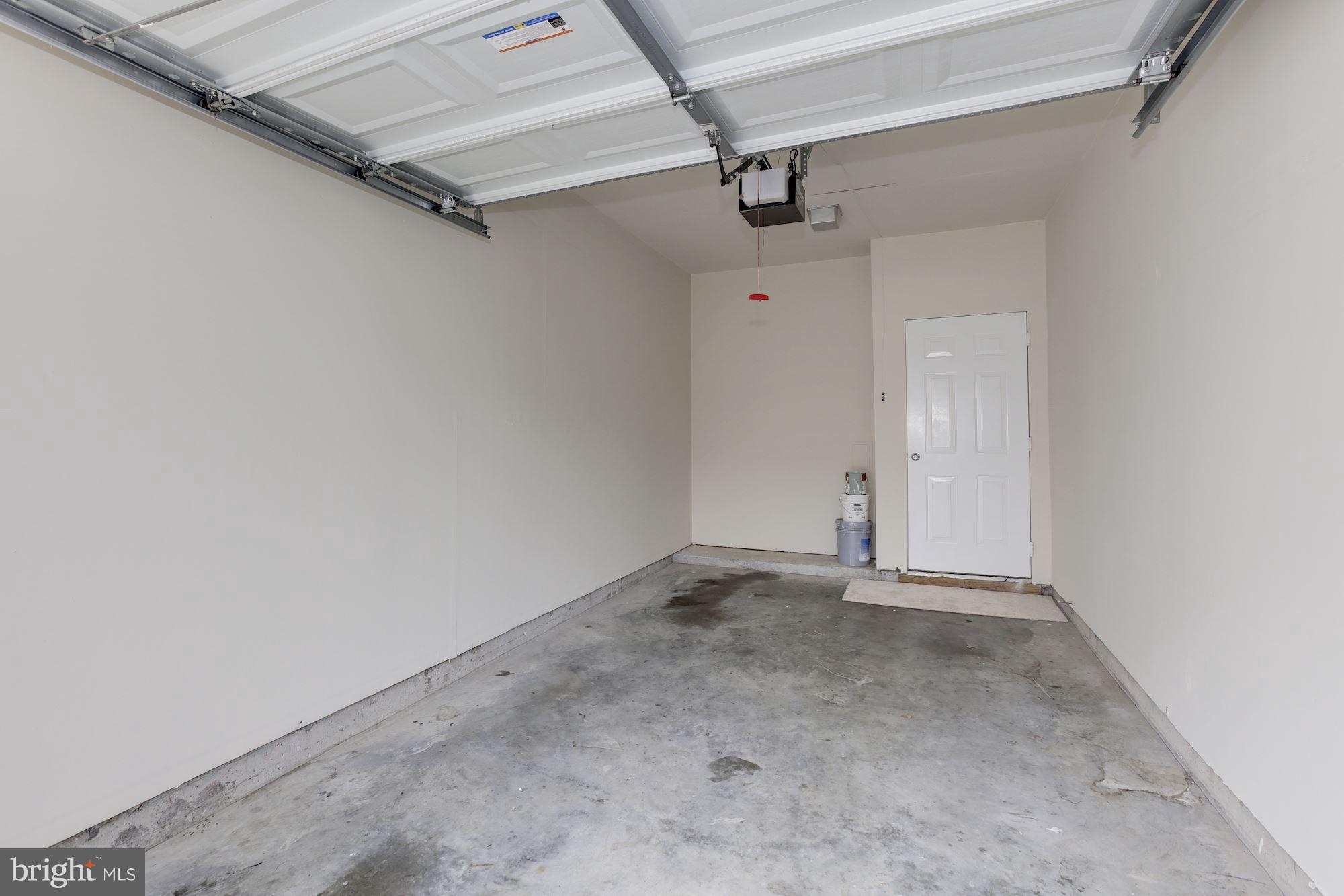 SUMMERFIELD - Residential Lease