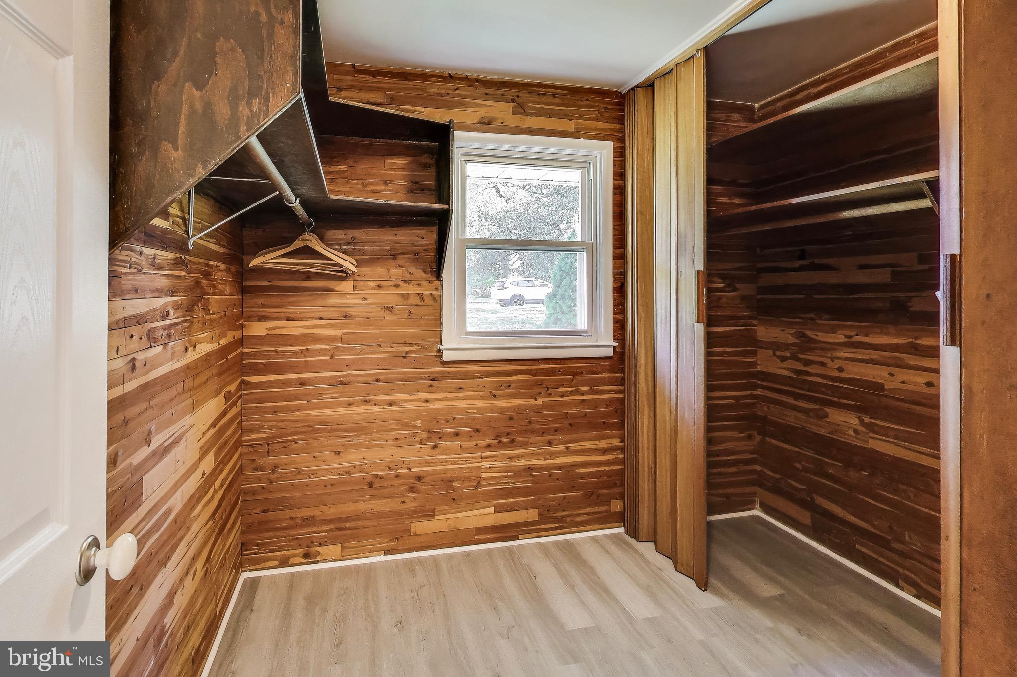 VALLEY CREST - Residential