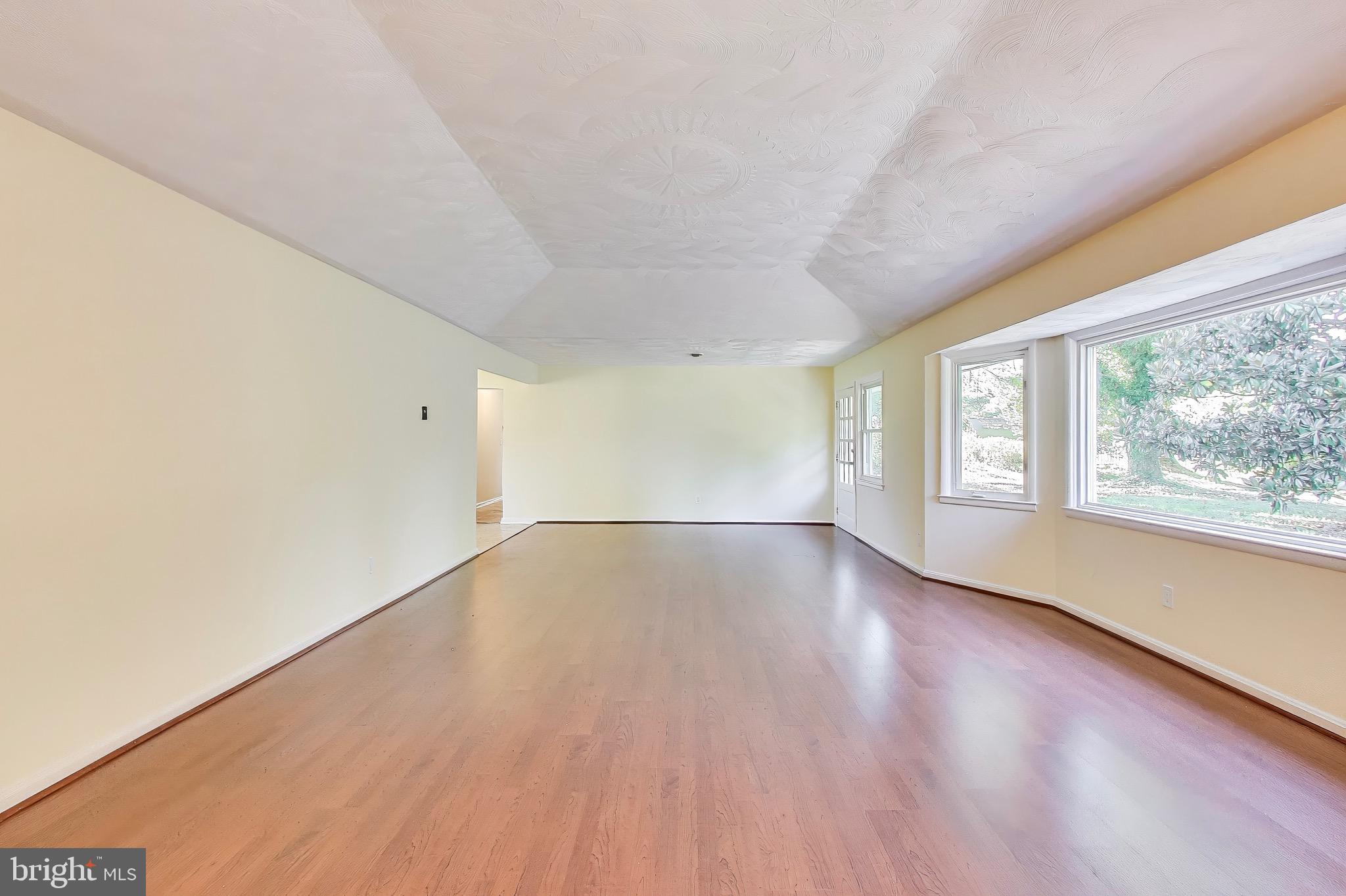 VALLEY CREST - Residential