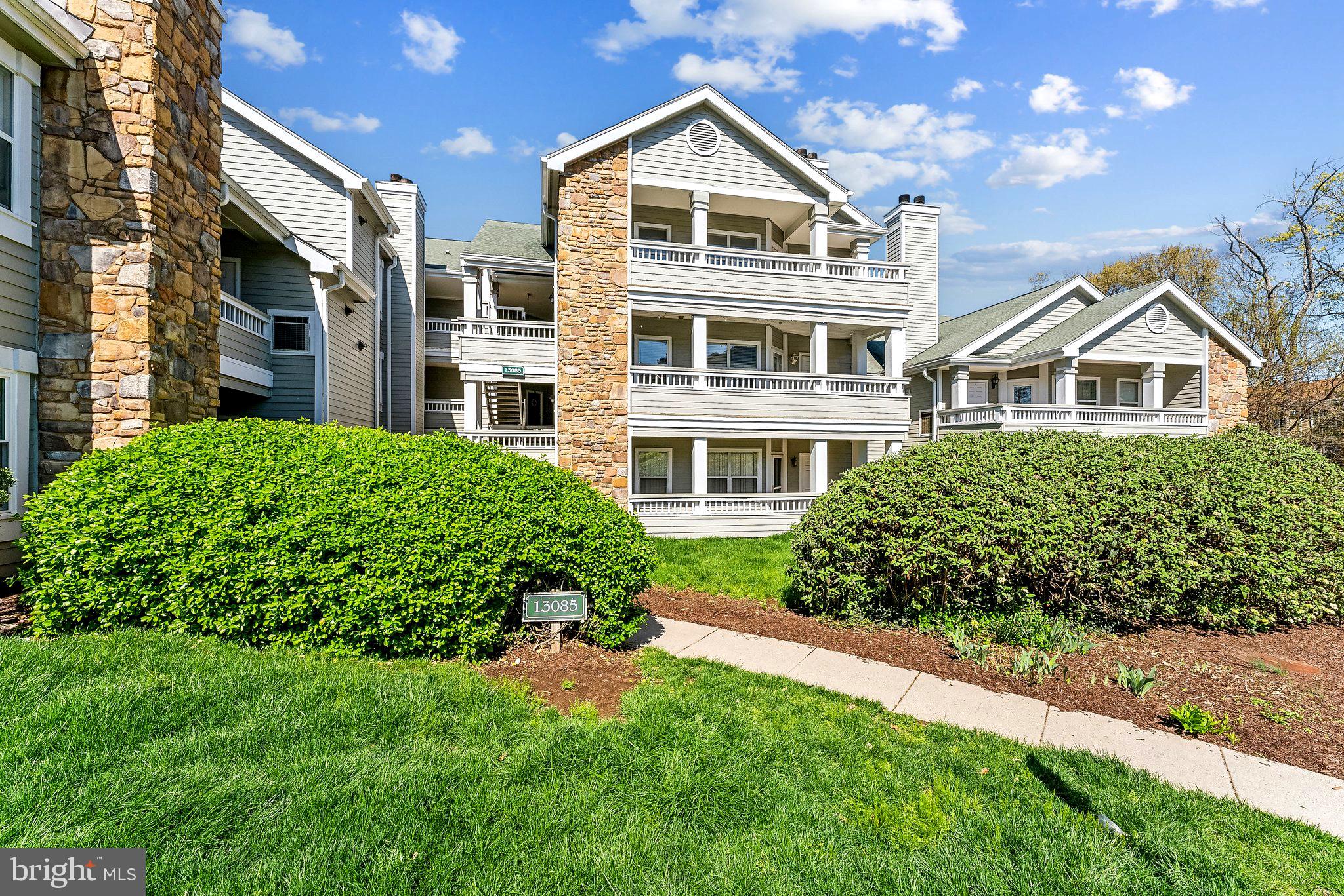 13085 AUTUMN WOODS WAY 301