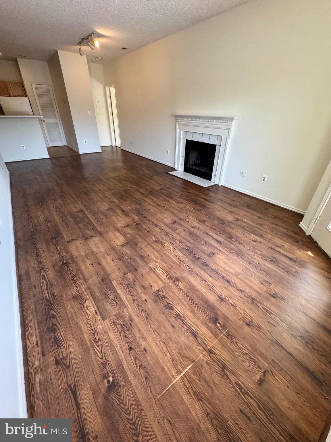 STONECROFT CONDO - Residential