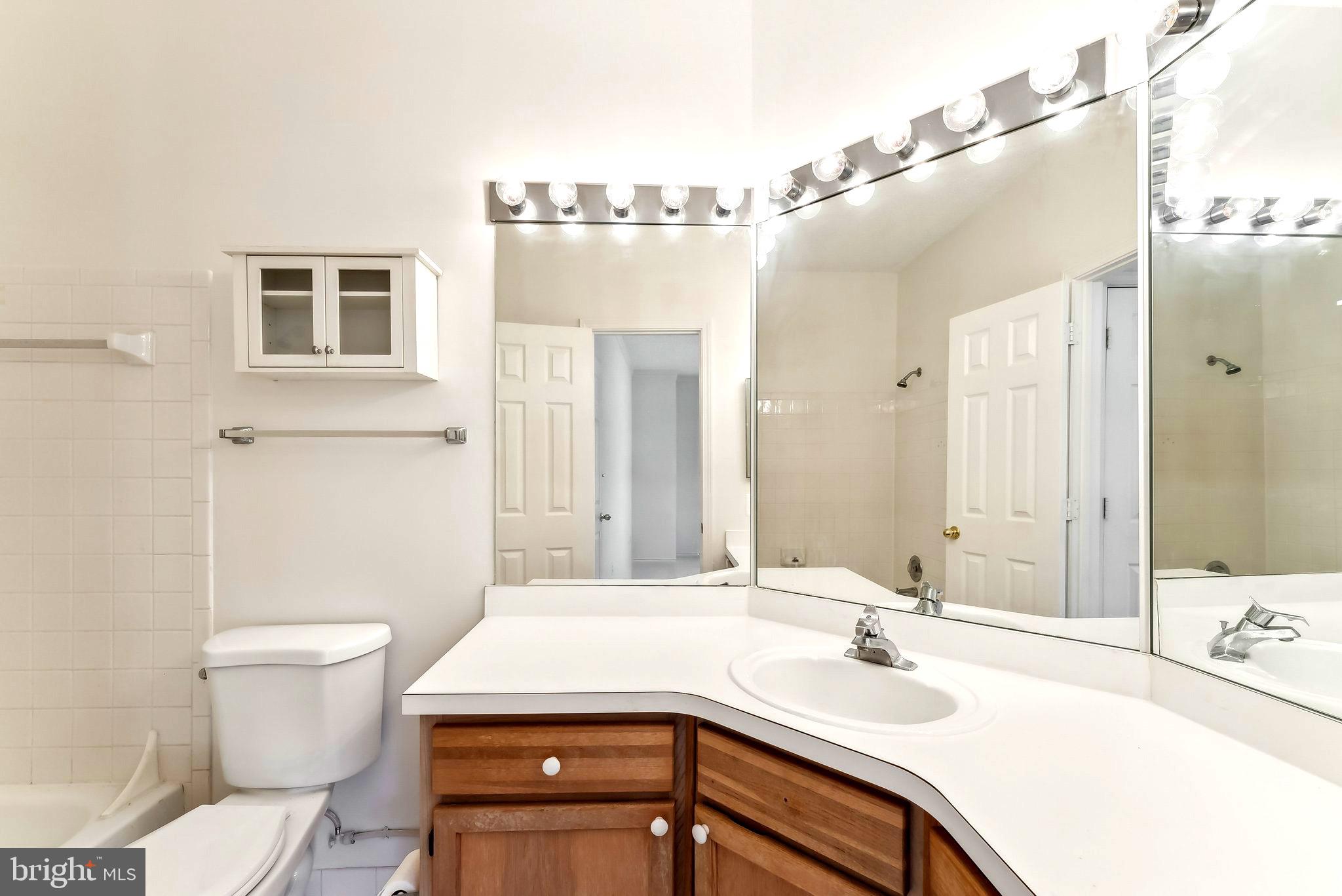 STONECROFT CONDO - Residential