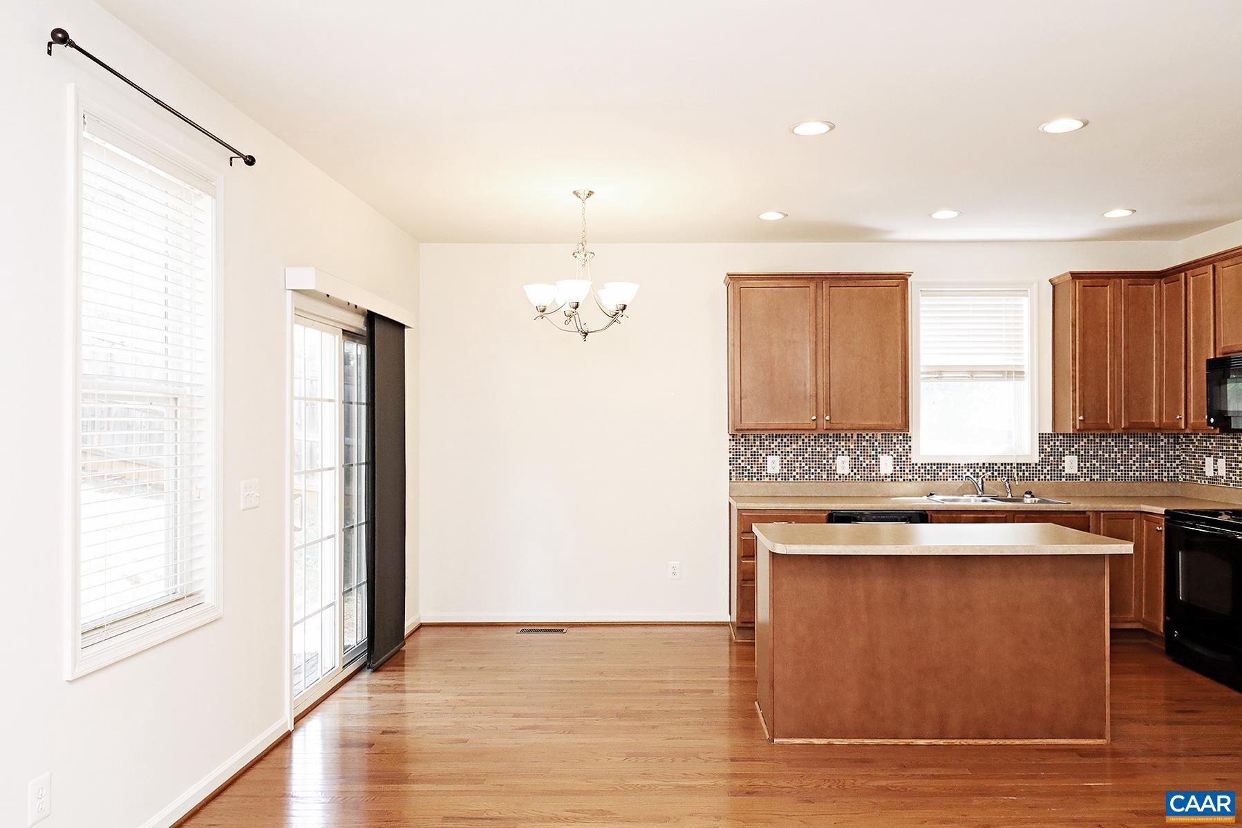 CAMELOT - Residential Lease