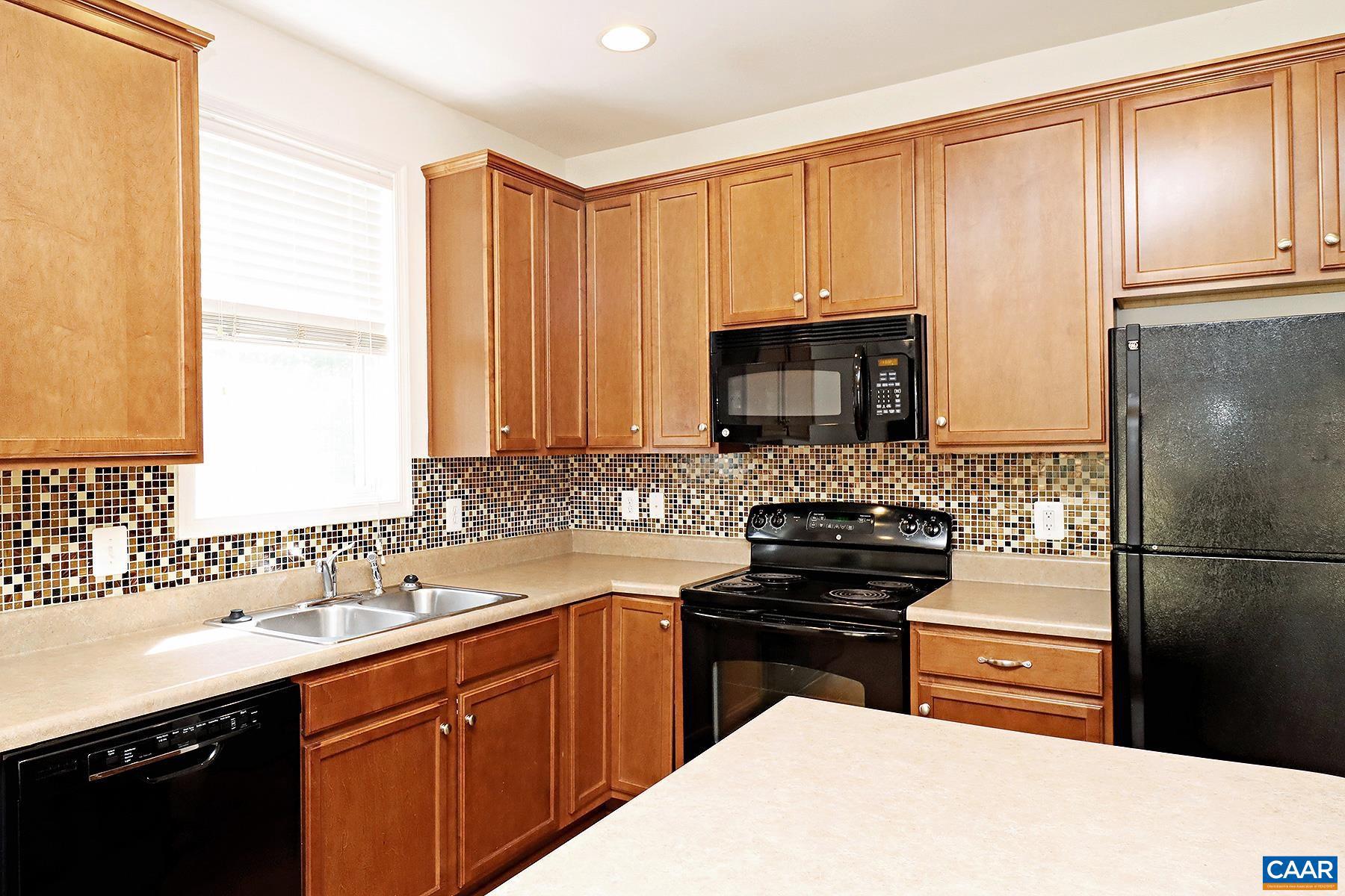 CAMELOT - Residential Lease