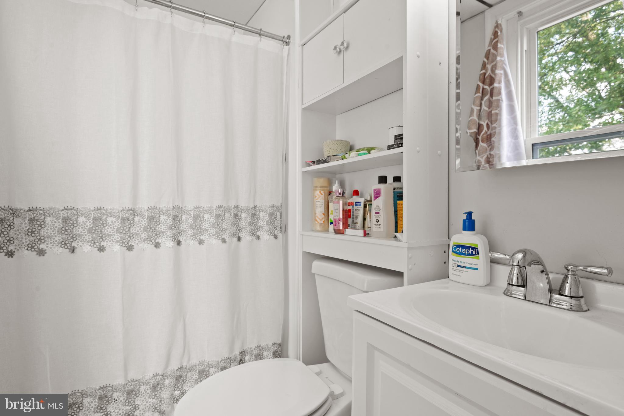 9TH WARD - Residential