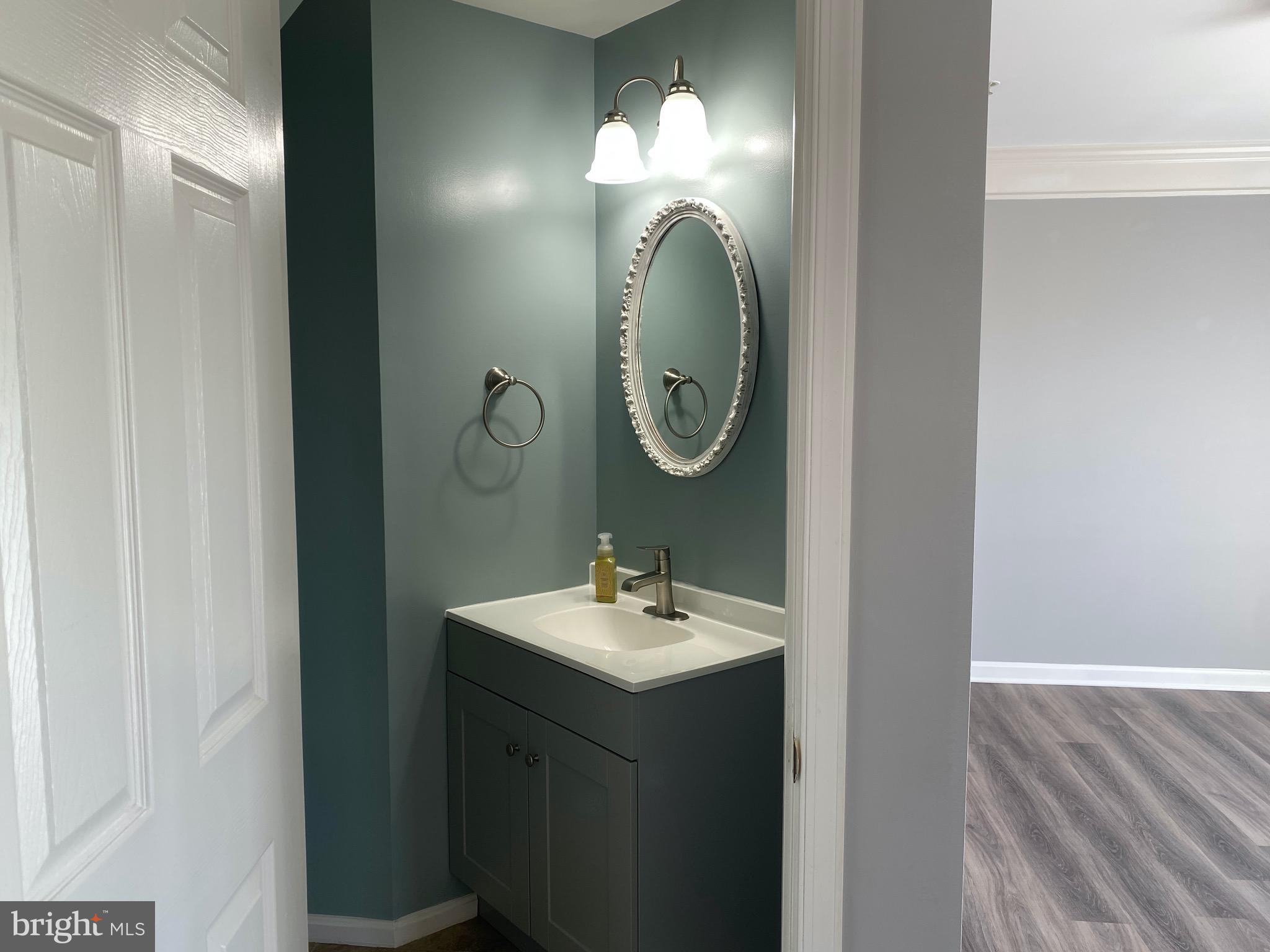 CHATHAM GREEN CONDOMINIUM - Residential Lease