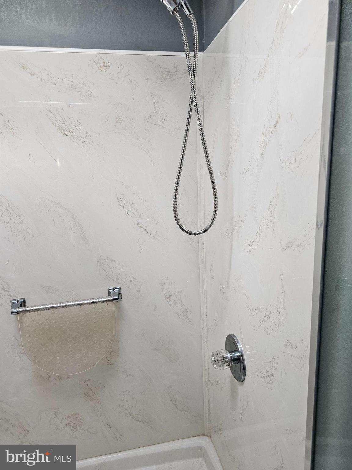 TOWAMENSING TRAILS - Residential