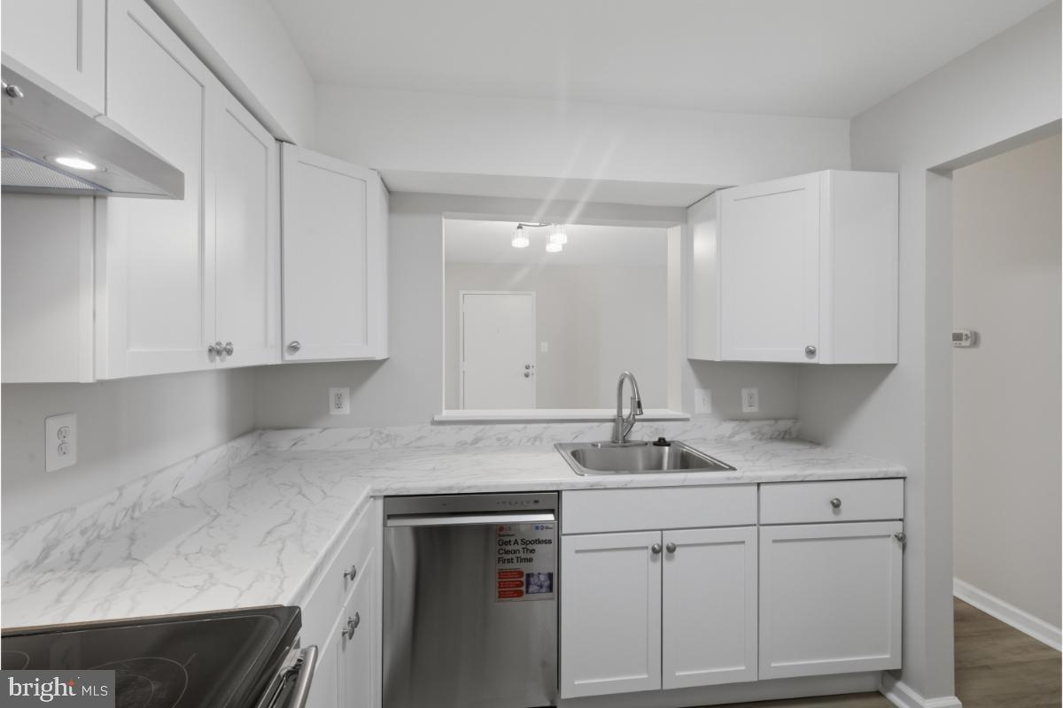 GERMANTOWN - Residential