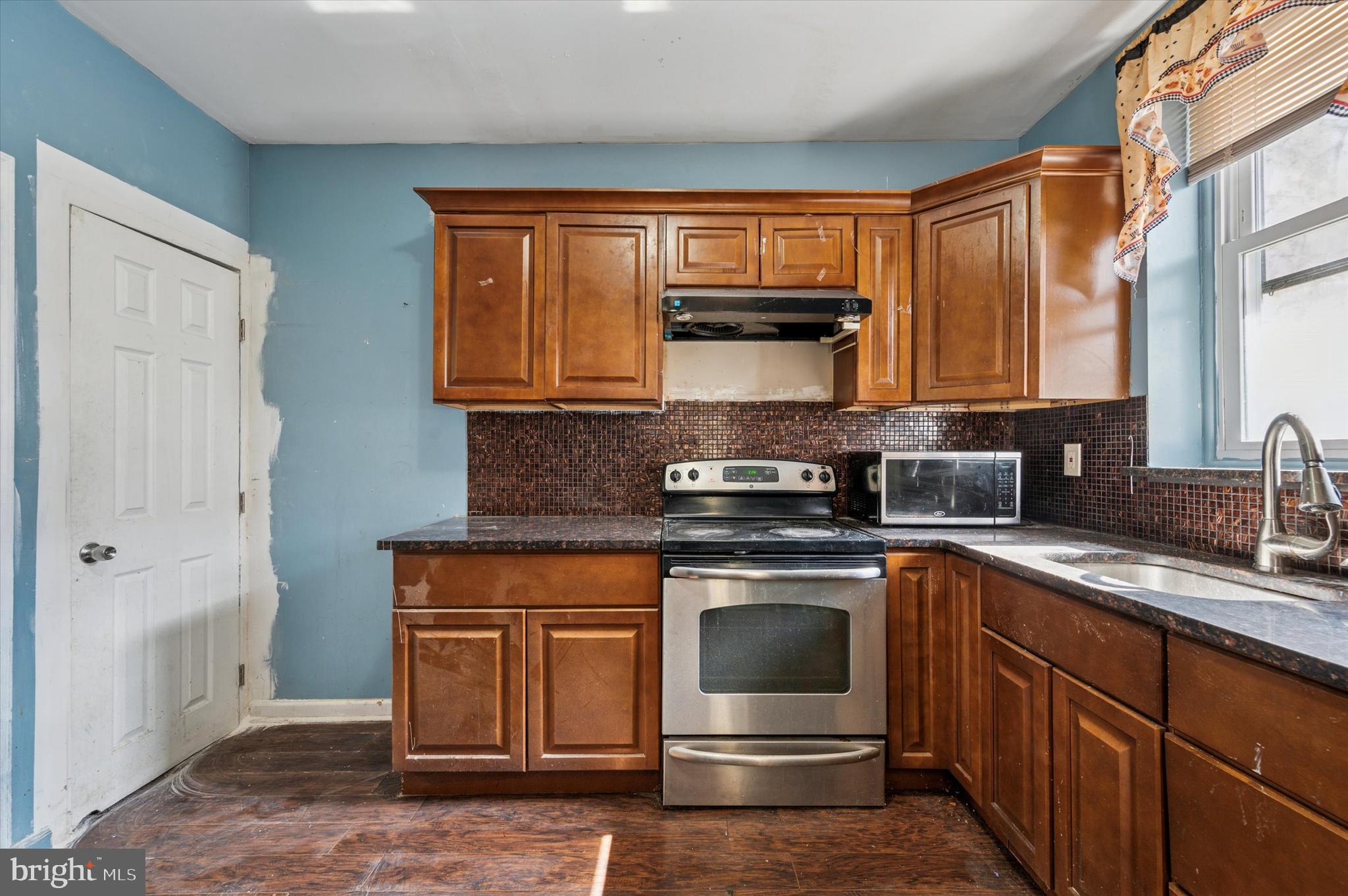 HARROWGATE - Residential