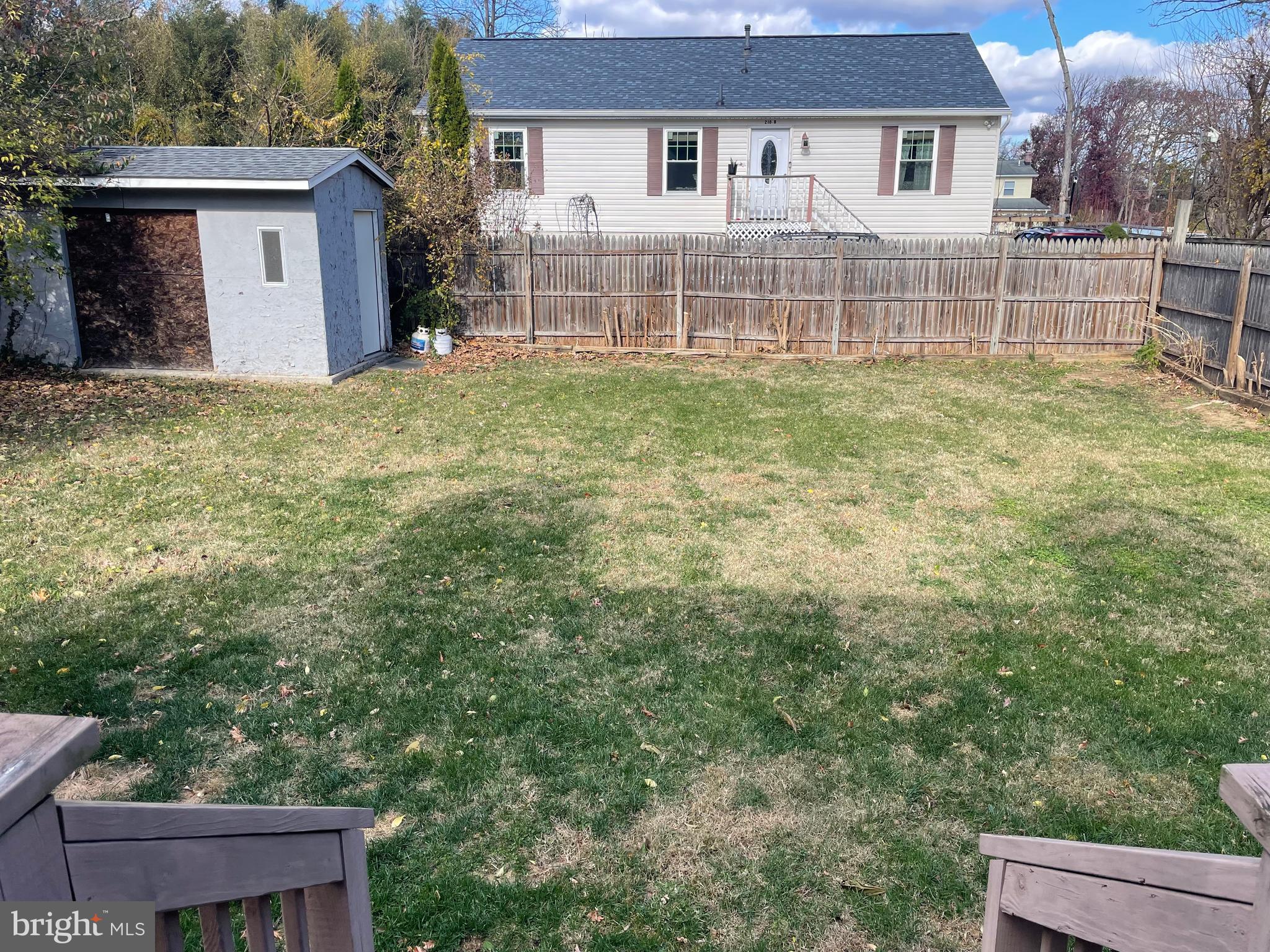 LINCOLN PARK - Residential Lease