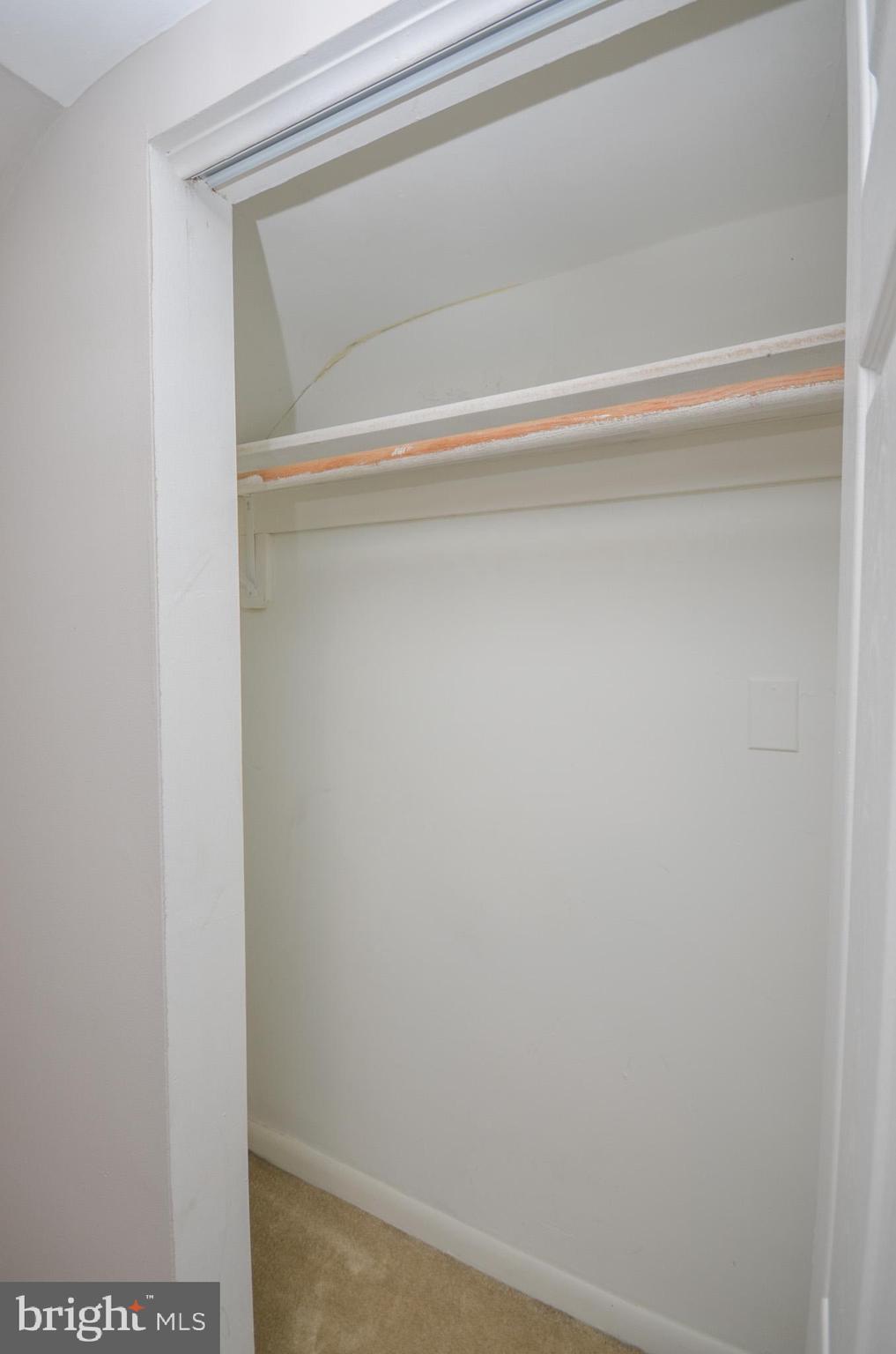 LINCOLN PARK - Residential Lease