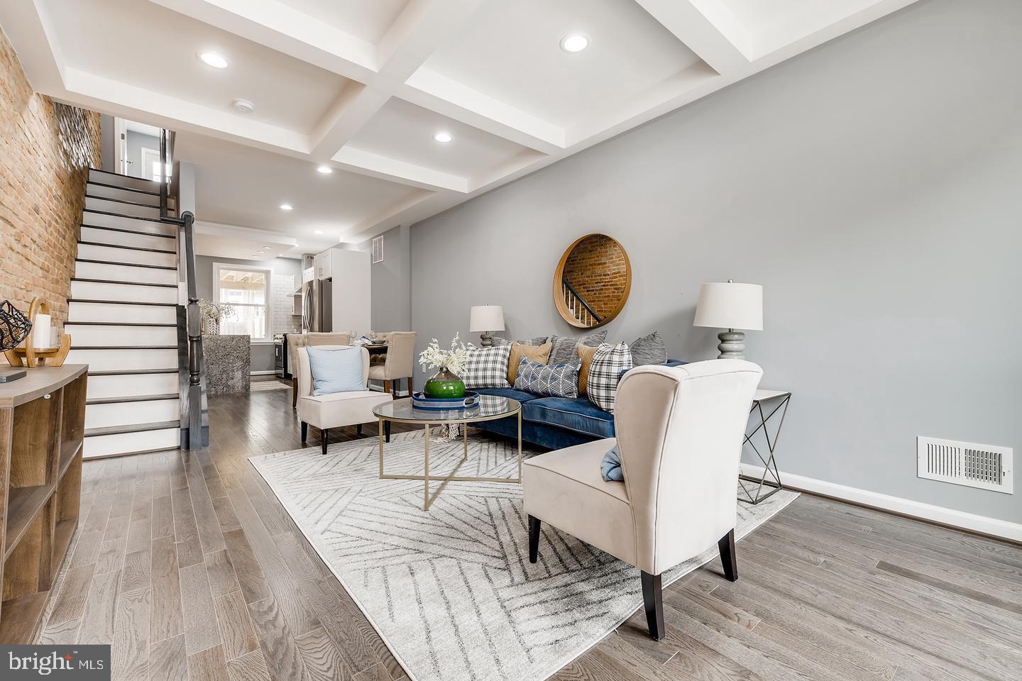 GREEKTOWN - Residential Lease