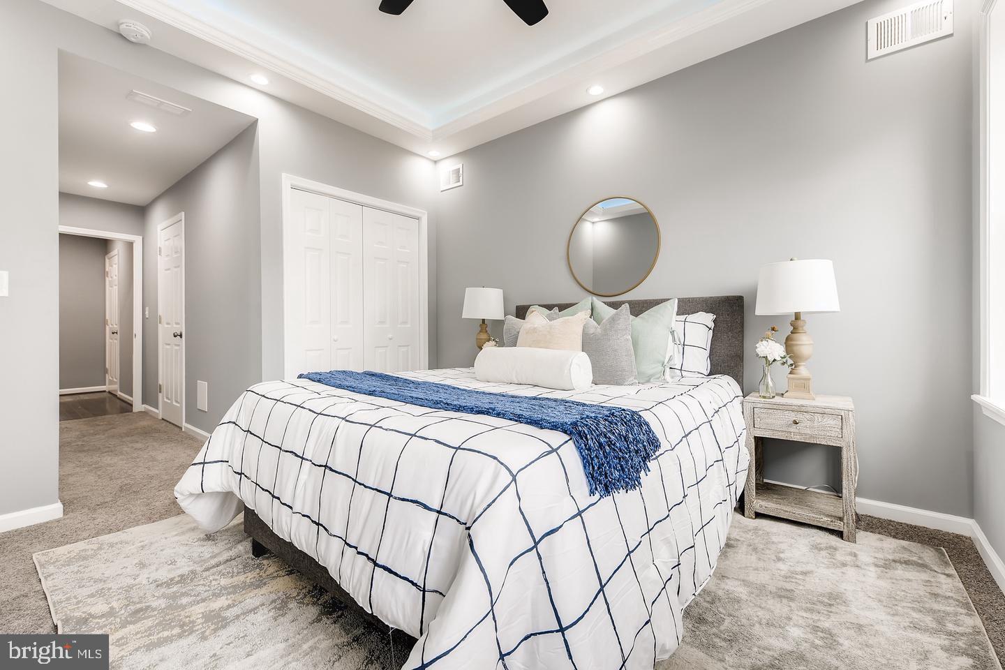 GREEKTOWN - Residential Lease