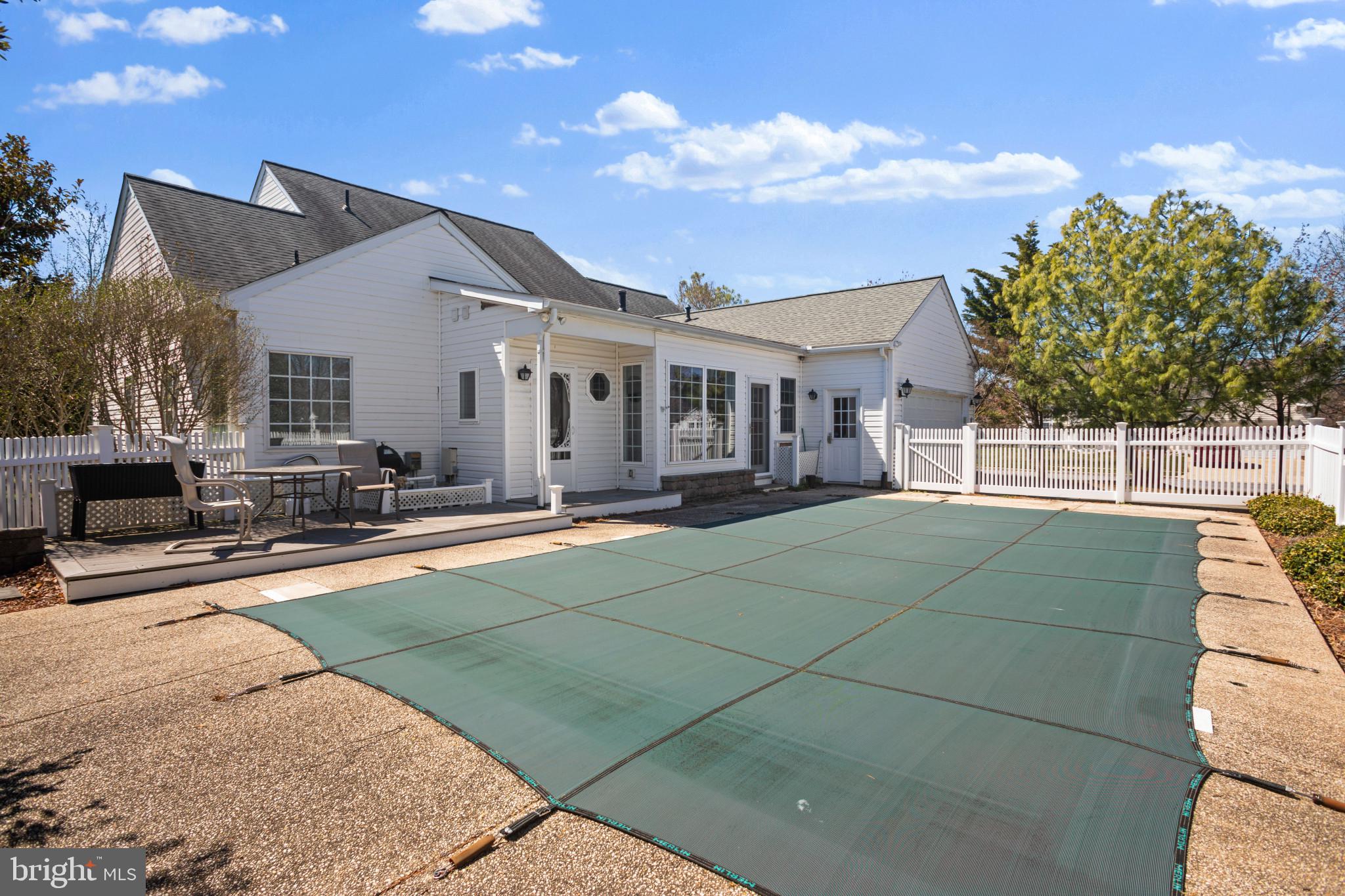 EASTON CLUB EAST - Residential