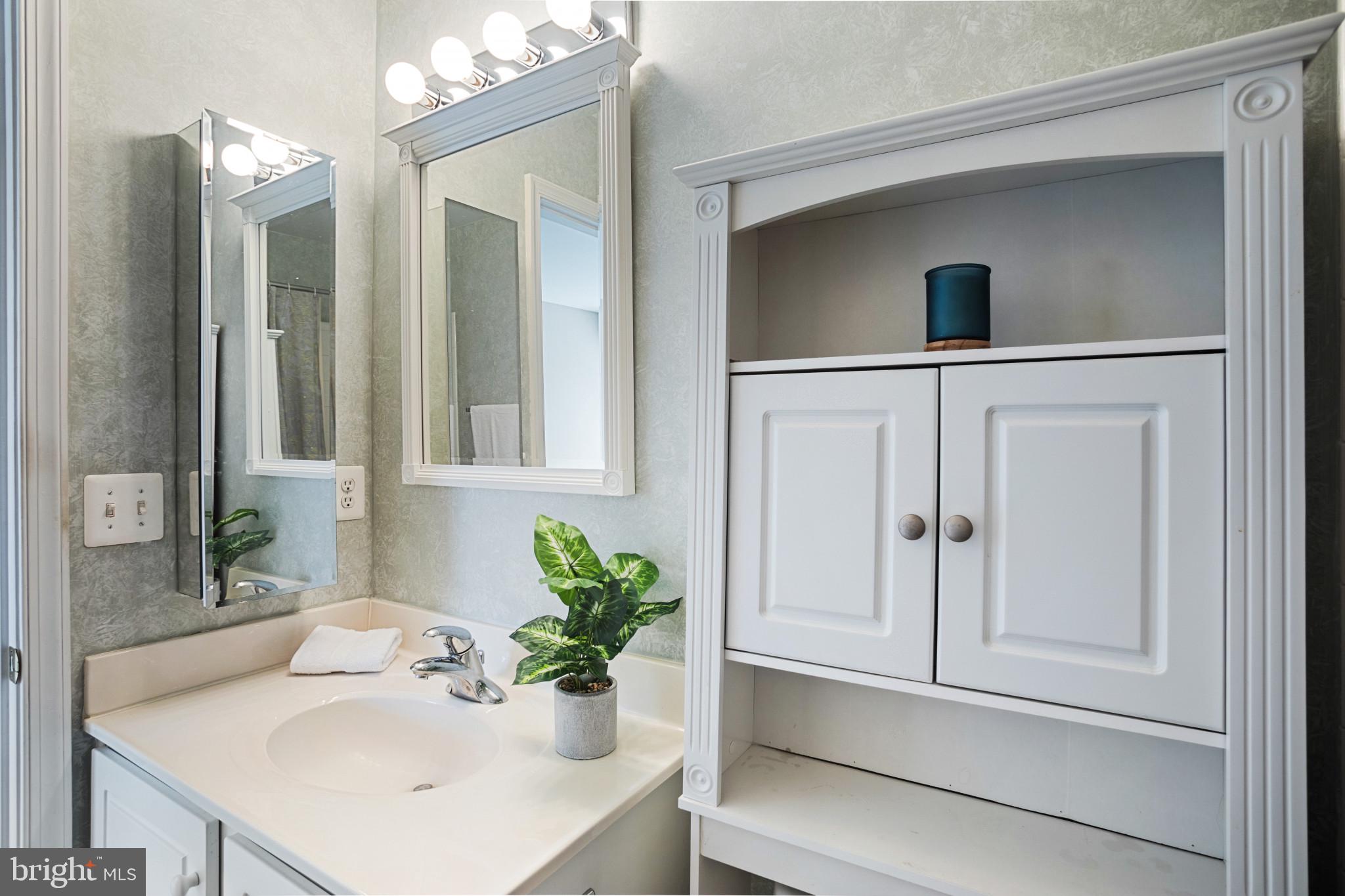 EASTON CLUB EAST - Residential