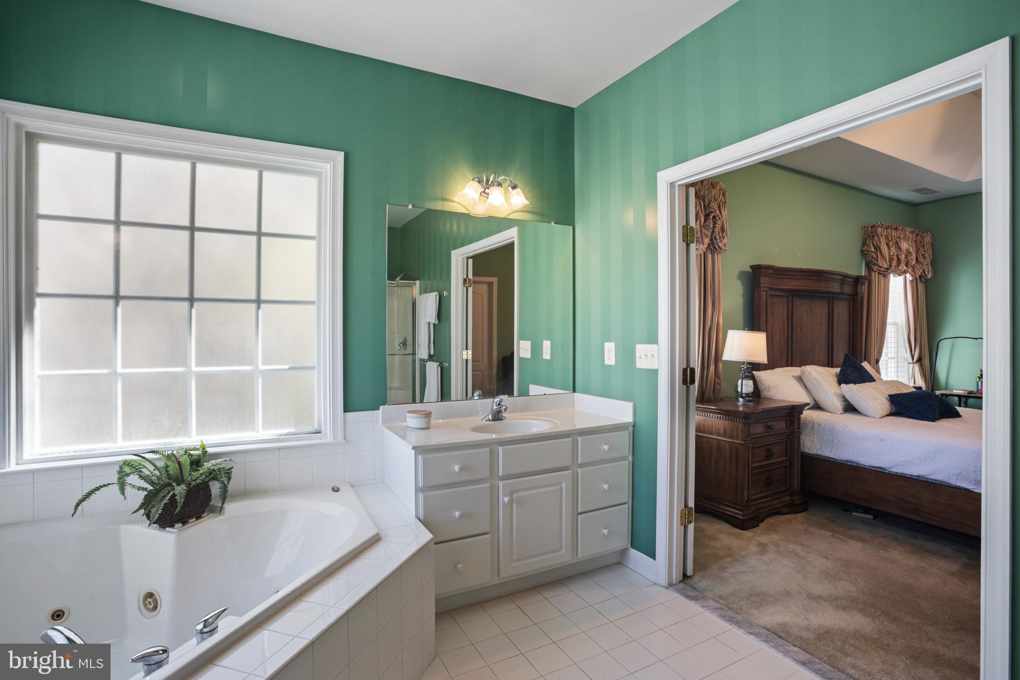 EASTON CLUB EAST - Residential