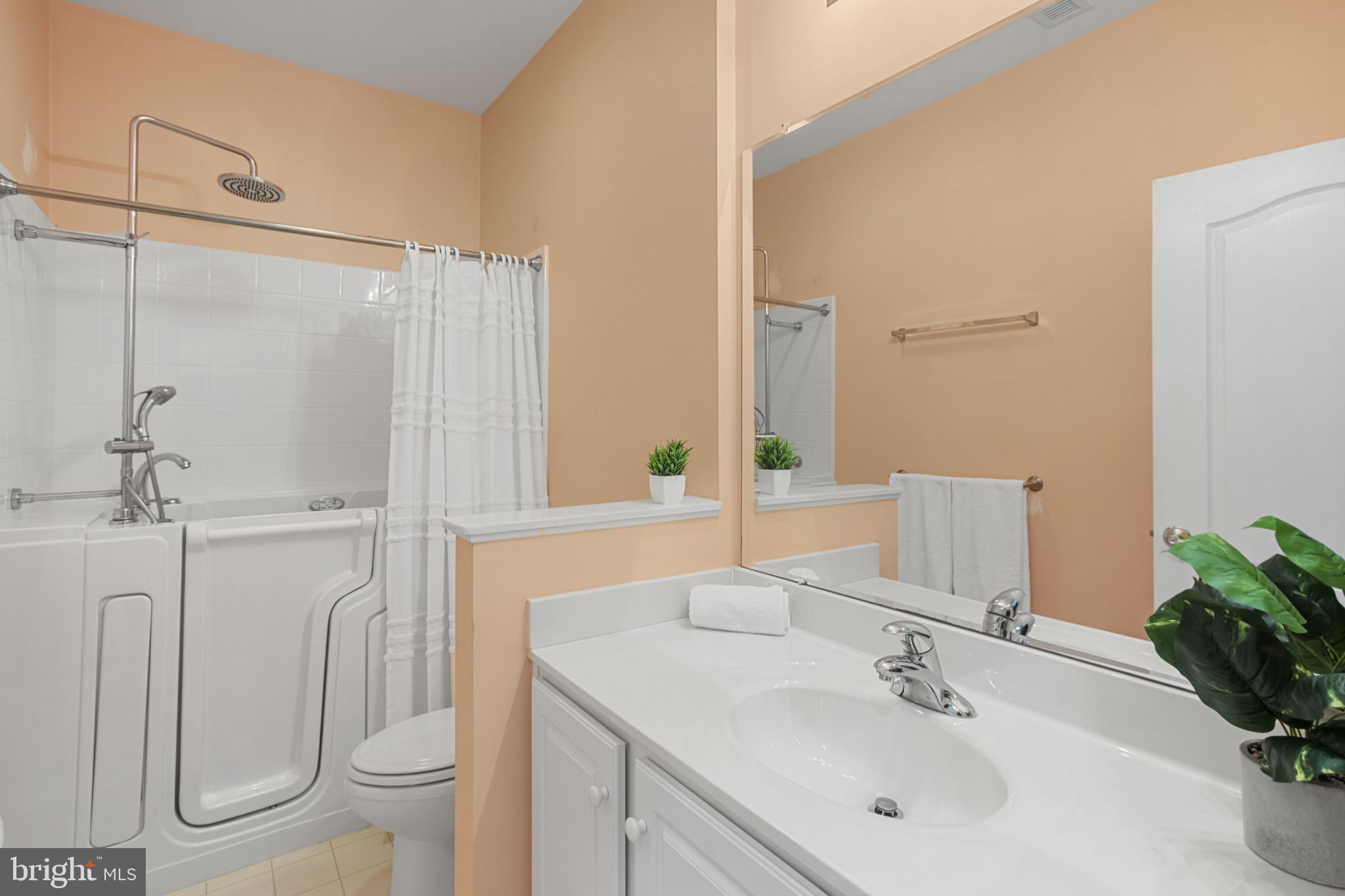 EASTON CLUB EAST - Residential