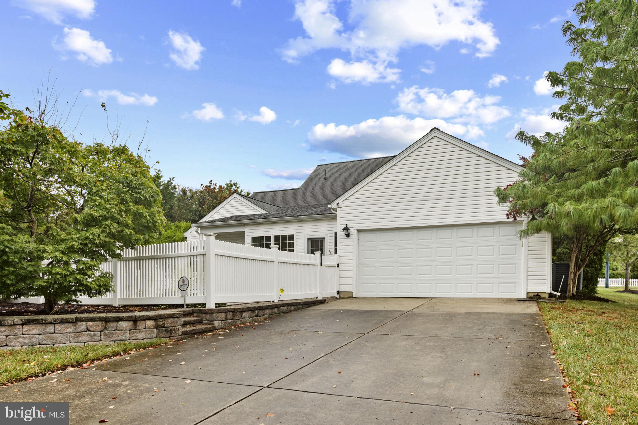 EASTON CLUB EAST - Residential