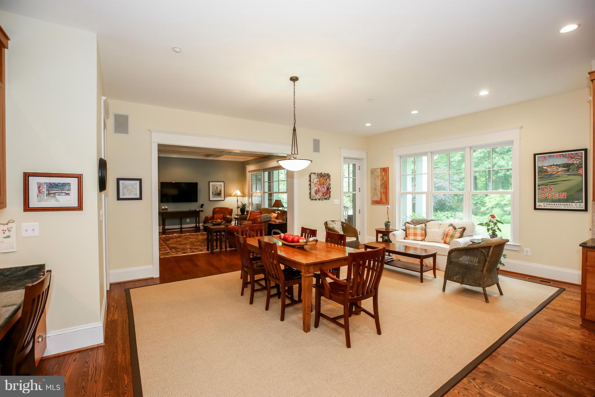 CARDEROCK SPRINGS - Residential