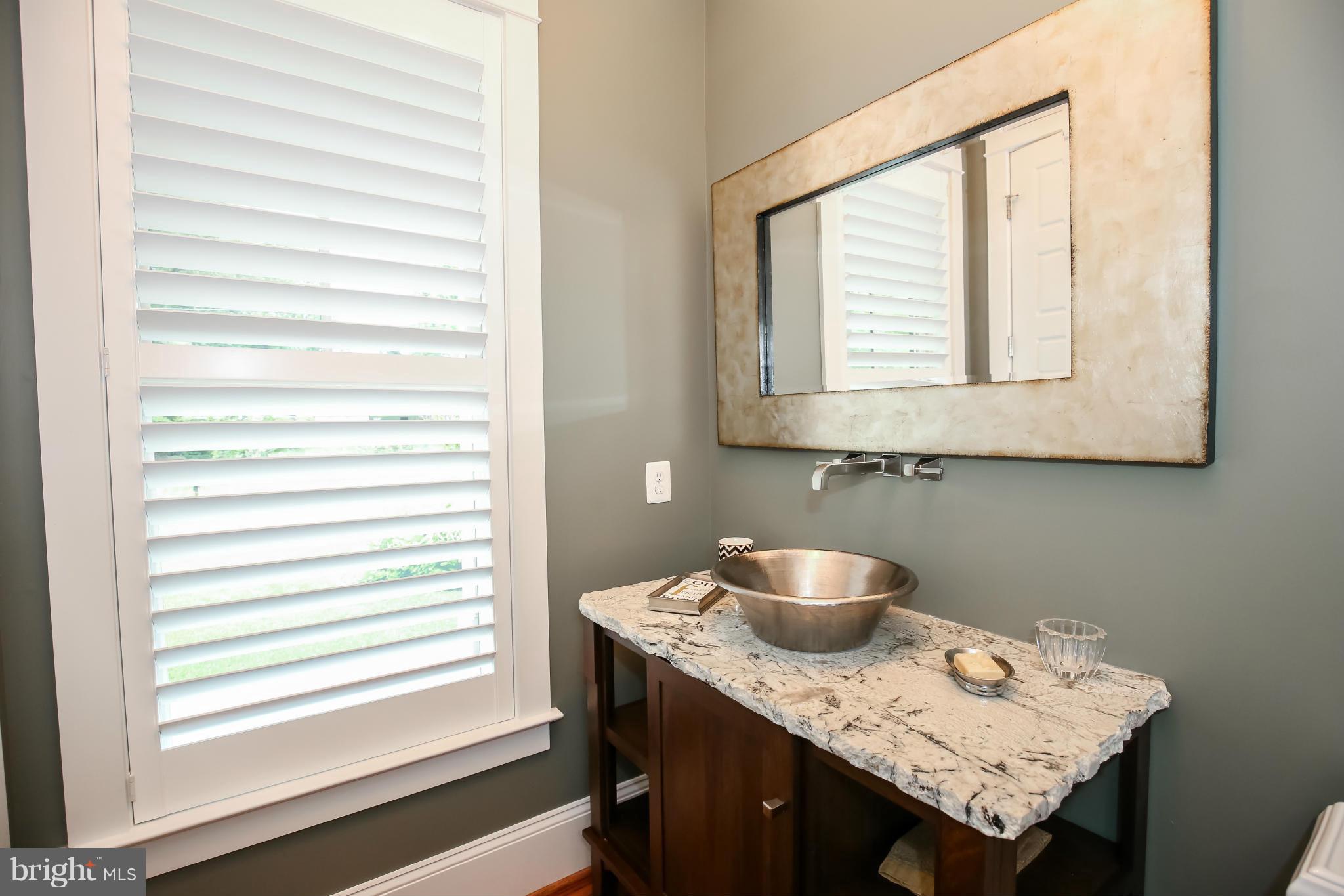 CARDEROCK SPRINGS - Residential