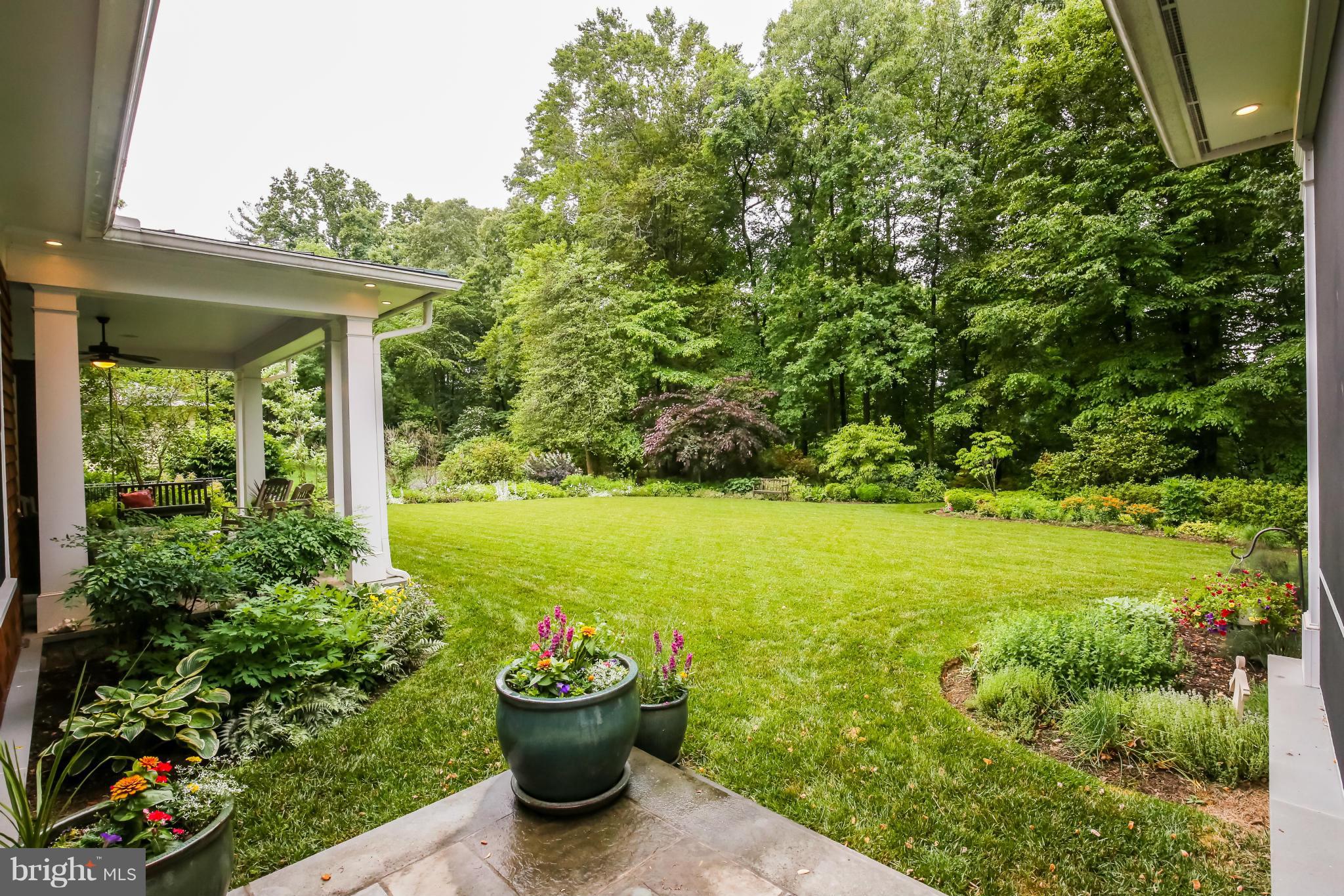 CARDEROCK SPRINGS - Residential