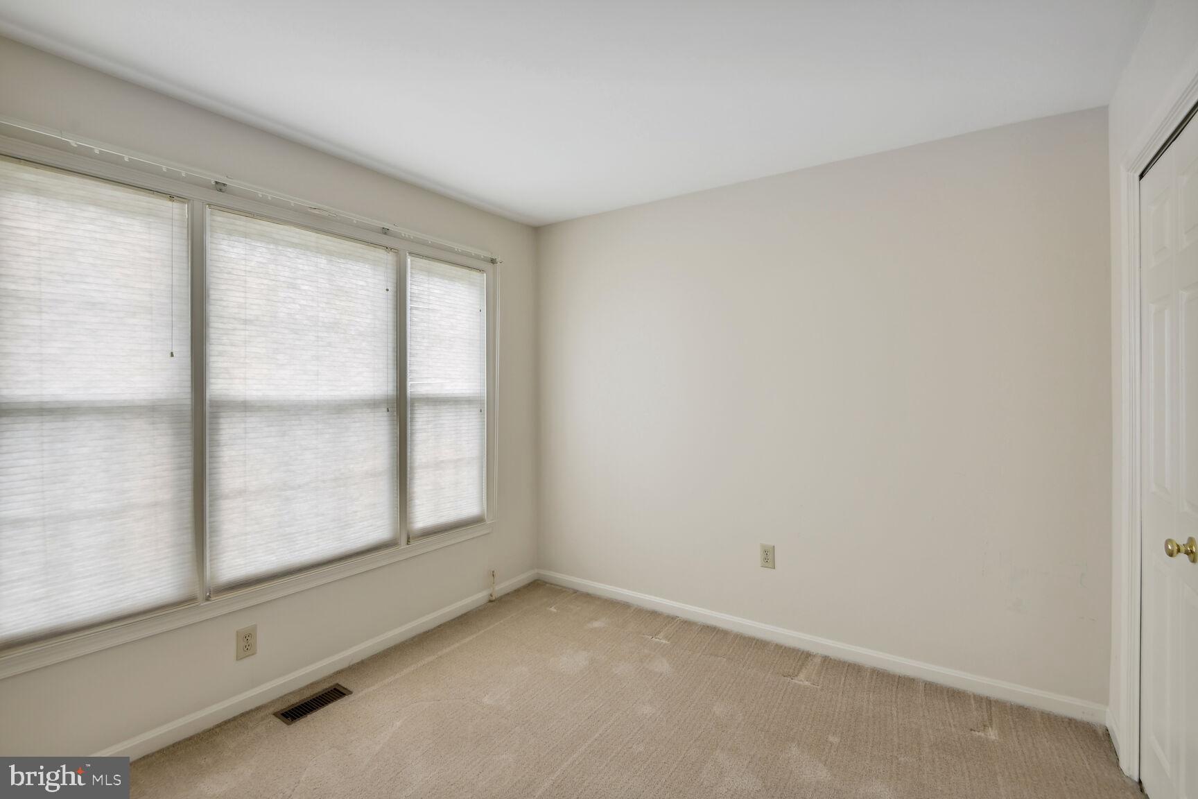 WOODBRIDGE CROSSING - Residential