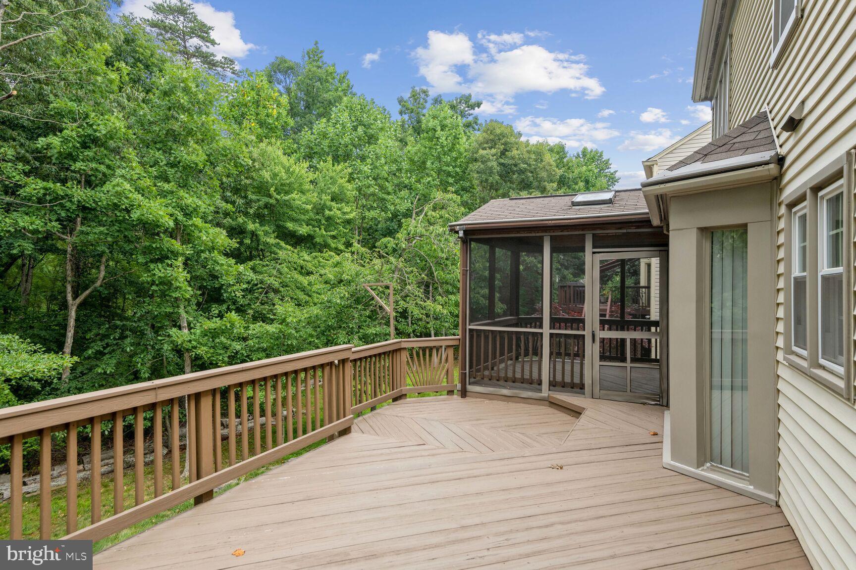 WOODBRIDGE CROSSING - Residential