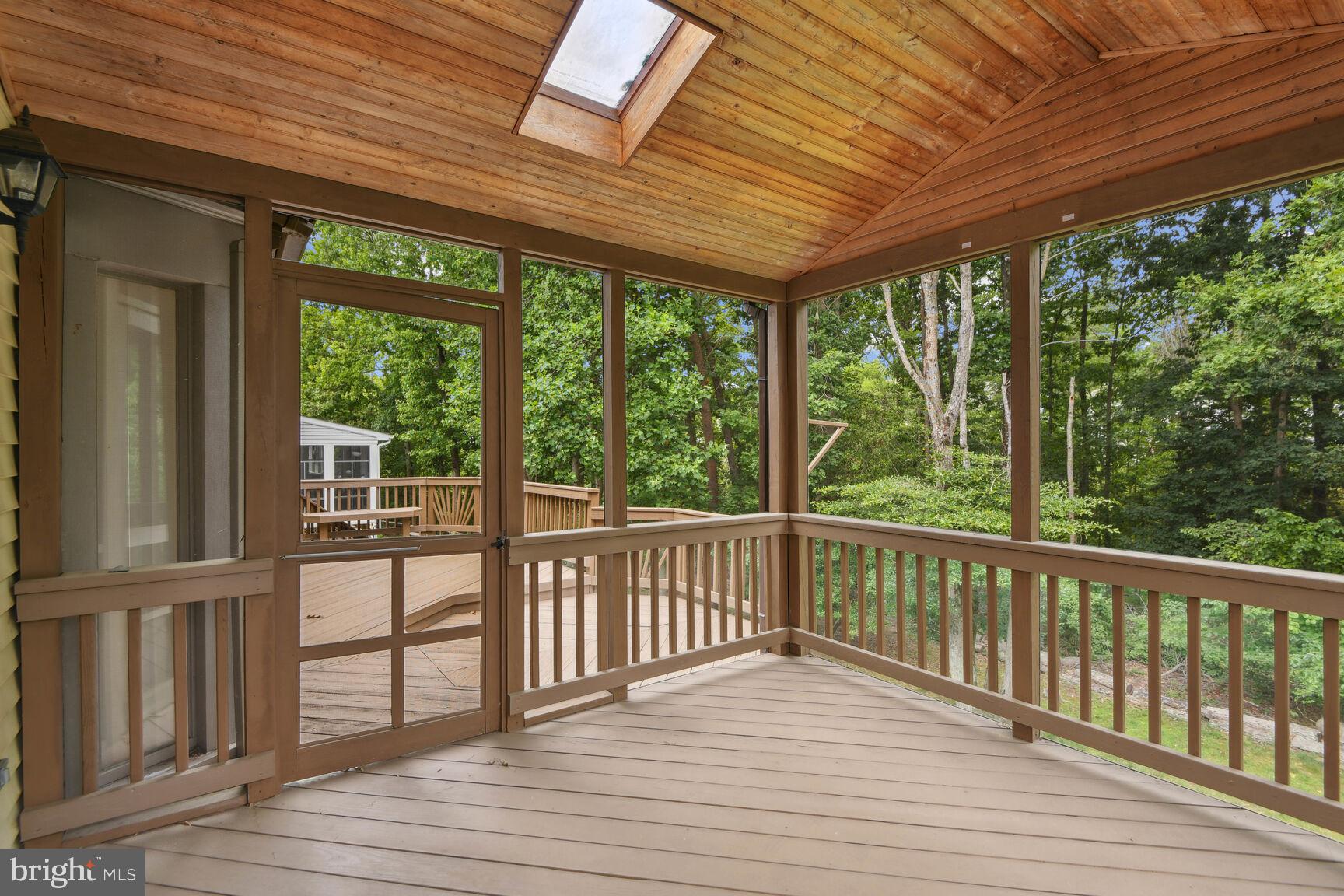 WOODBRIDGE CROSSING - Residential